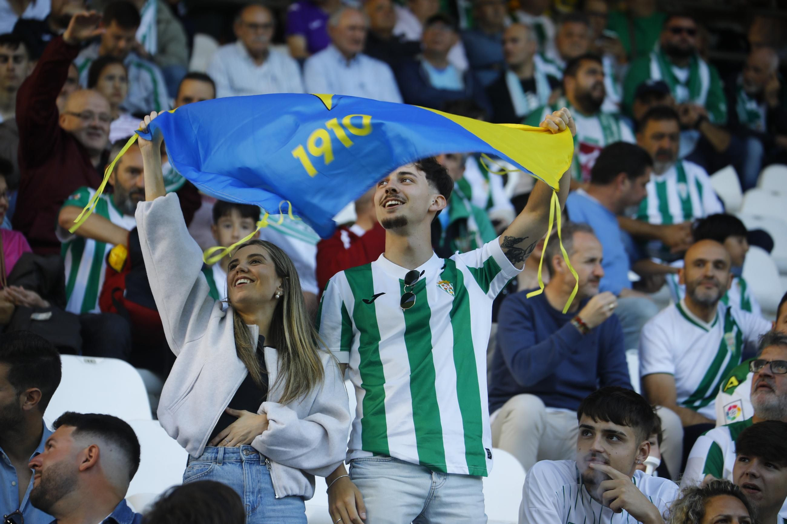 Las mejores fotos del emocionante Córdoba CF - Cádiz en El Arcángel