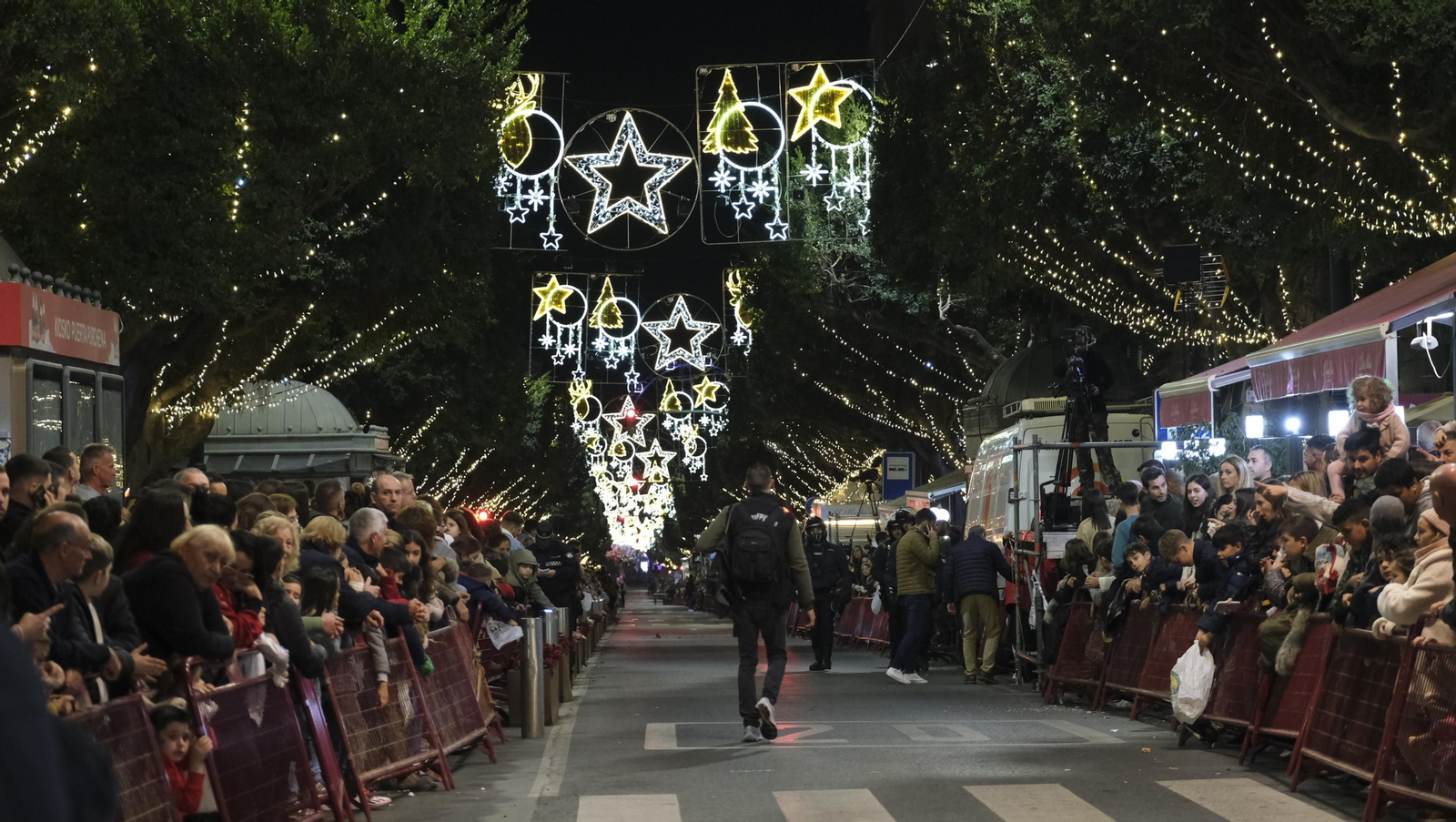 Imágenes de la Cabalgata de los Reyes Magos en Almería