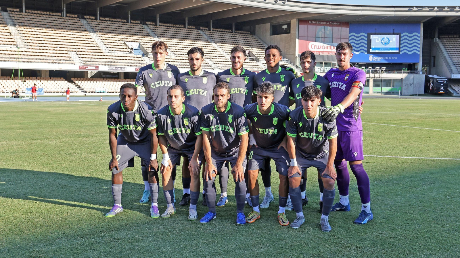 Imágenes del amistoso entre el Xerez DFC y el Ceuta B en Chapín