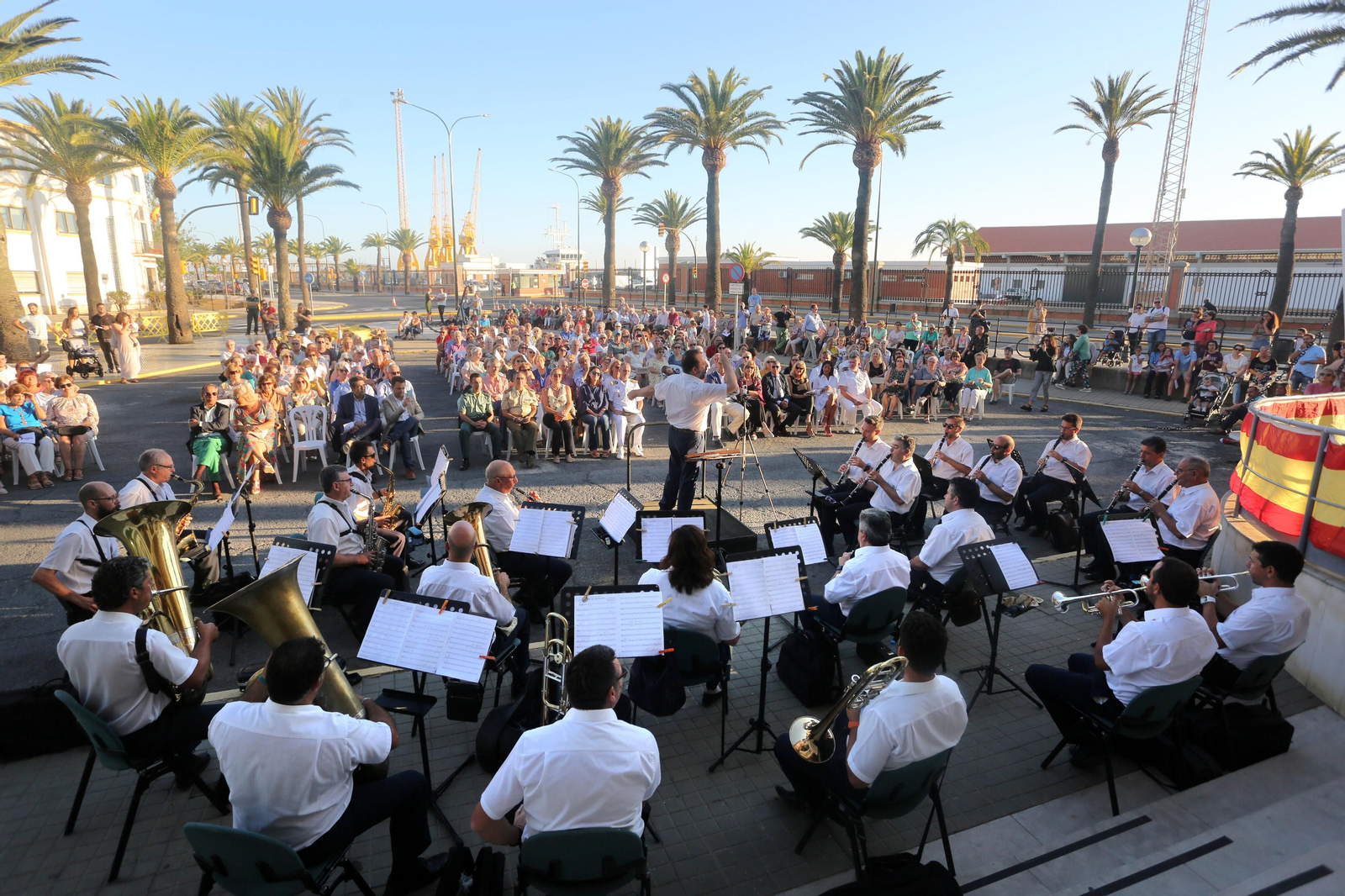 Las imágenes del concierto de la Virgen del Carmen en la comandancia marina