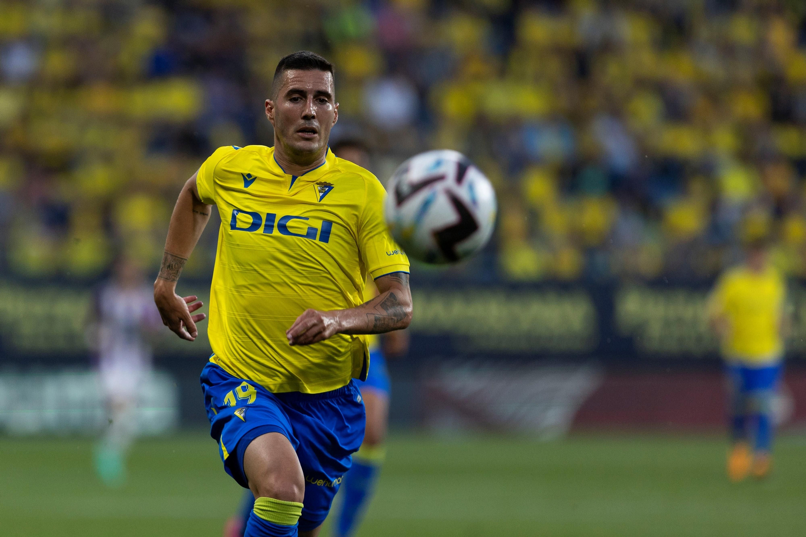 Todas las imágenes del Cádiz C.F.-Valladolid en el Nuevo Mirandilla