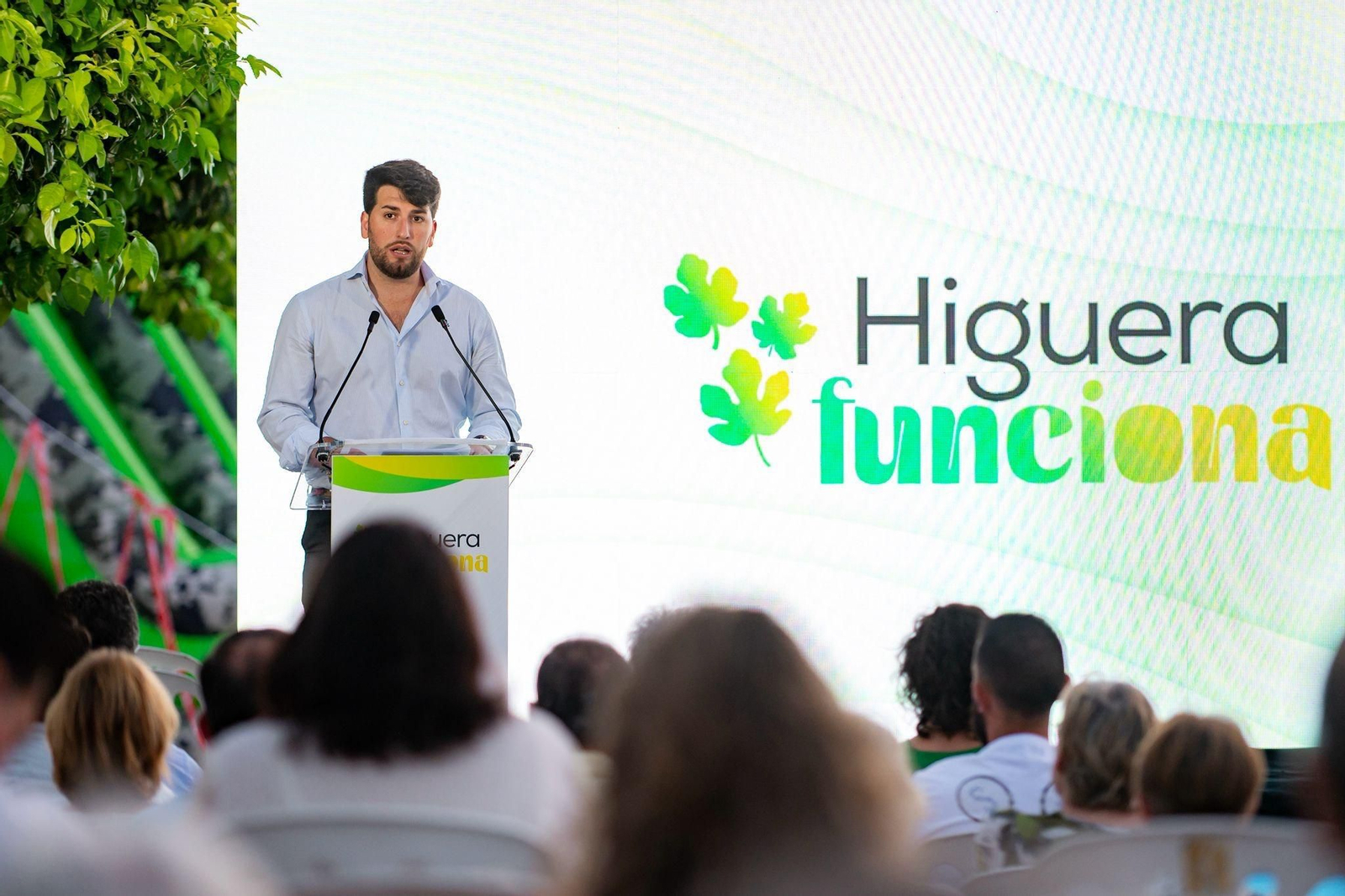 El alcalde de Higuera de la Sierra, Mario Domínguez.