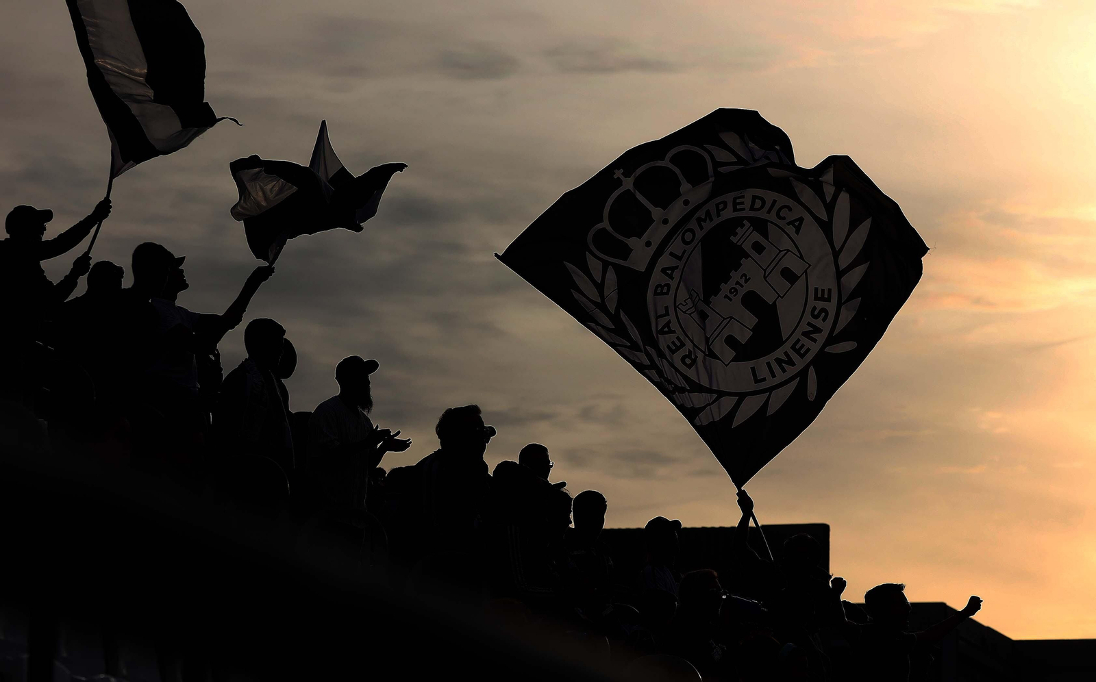 Búscate en el Ciudad de La Línea durante el Balona - San Roque de Lepe de Segunda RFEF