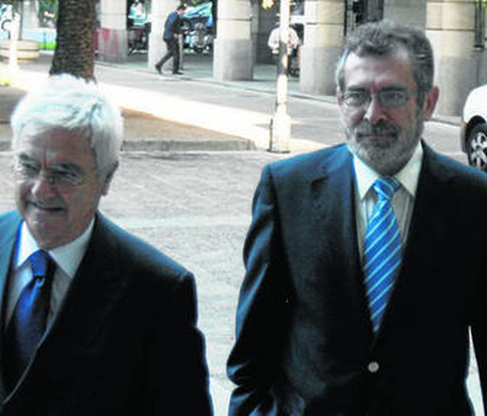 El ex delegado Antonio Rivas y Francisco Baena Bocanegra.