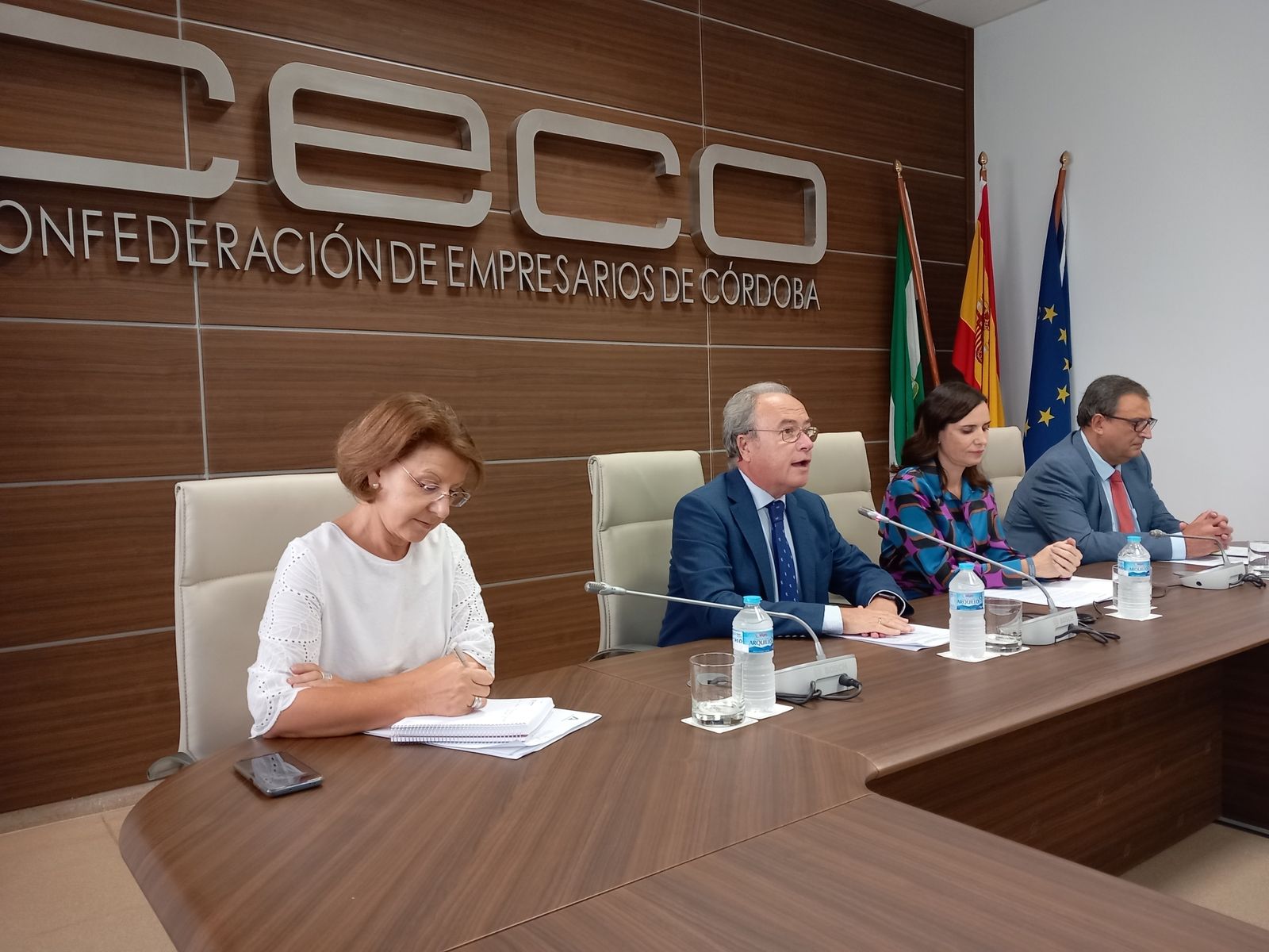 Presentación de los incentivos en la sede de CECO.