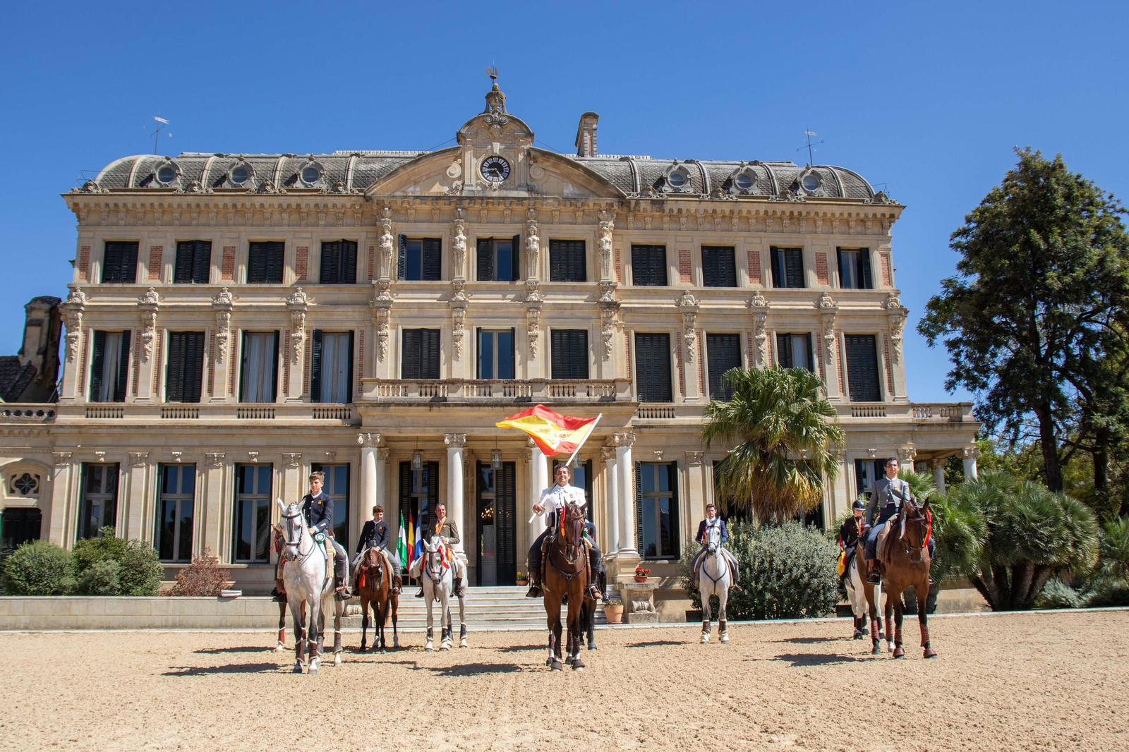 La clausura del Concurso Internacional WAWE, Nacional y Campeonato de Andalucía  en la Real Escuela fue brillante.
