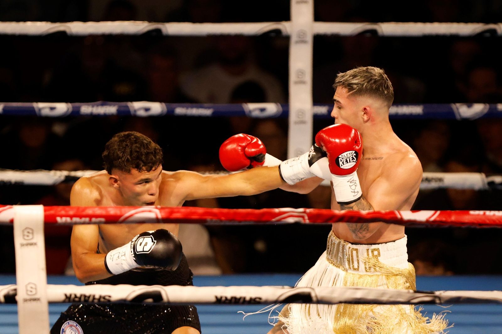 Las mejores fotos del debut profesional de Rafa Lozano Jr. ante Kervin Romero