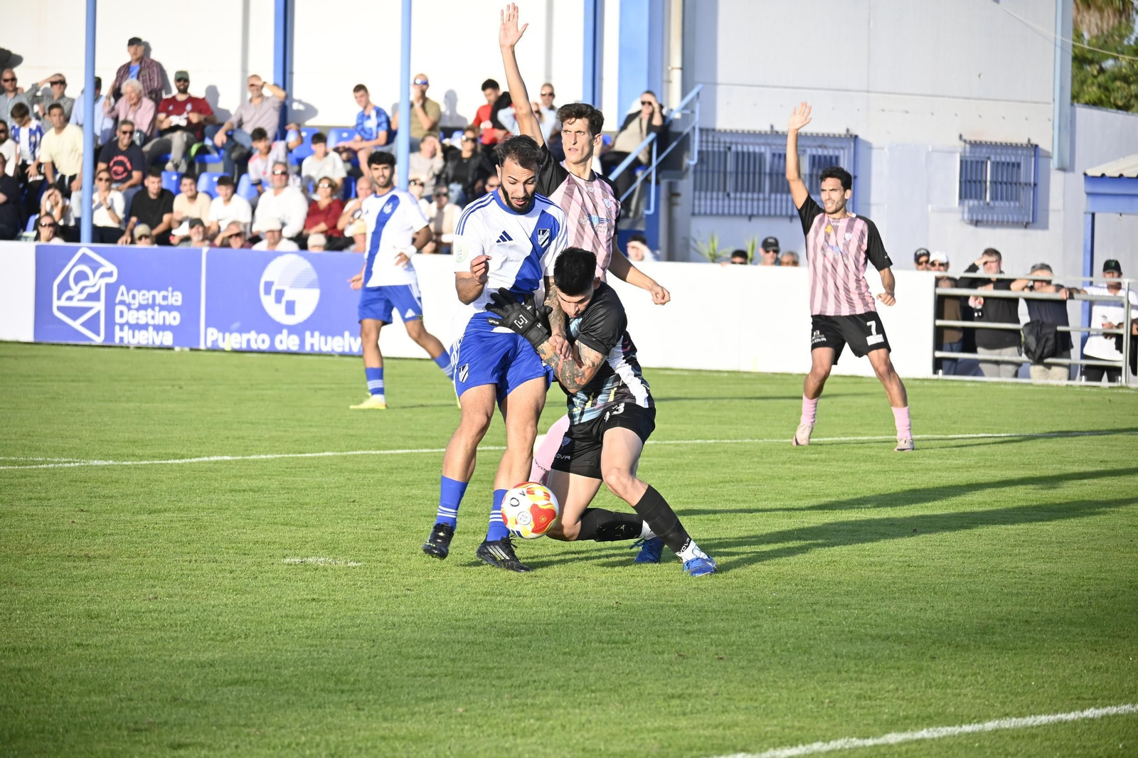 Las mejores imágenes del Atlético Onubense - Bollullos