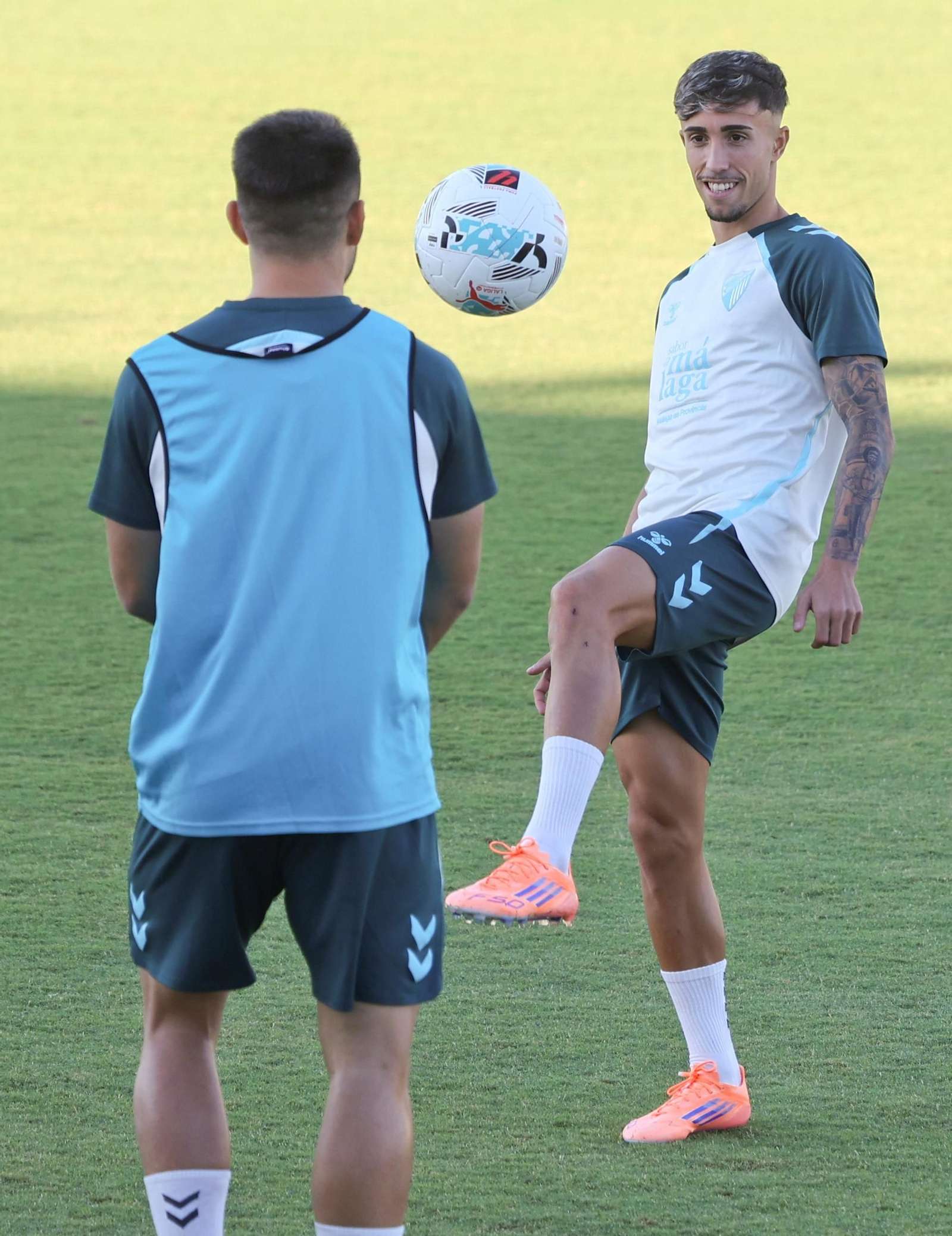 David Larrubia, pasillo, 'catea' y felicitaciones por la renovación