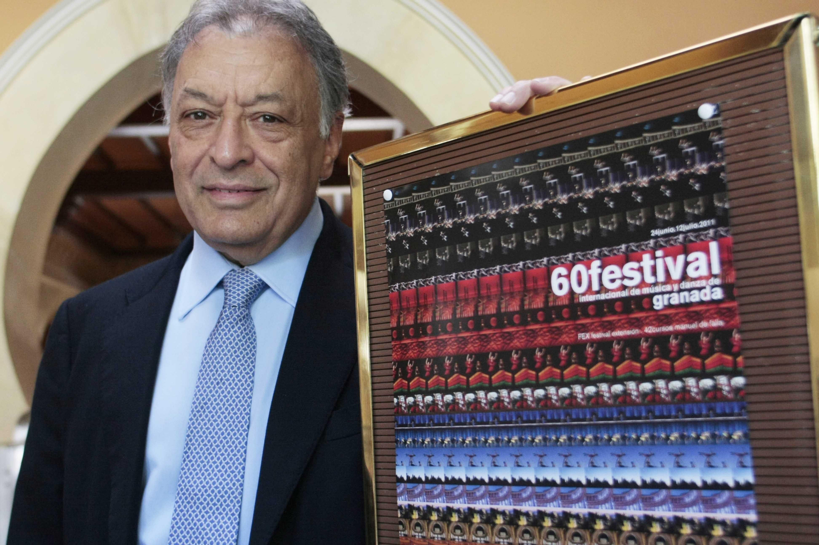 Mehta, en la presentación del concierto inaugural del Festival en 2011.