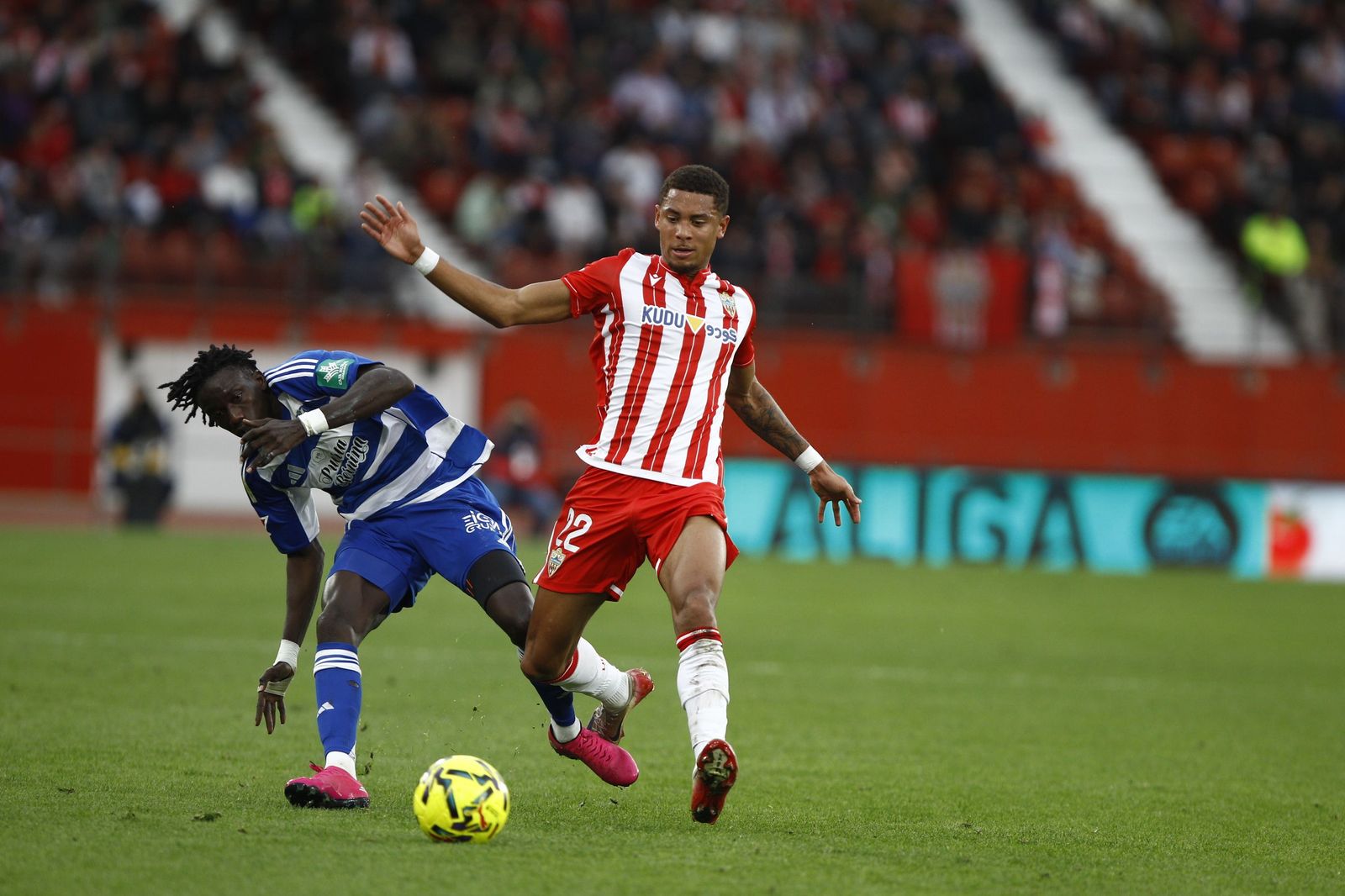 Las fotos del partido U.D. Almería-Granada C.F.