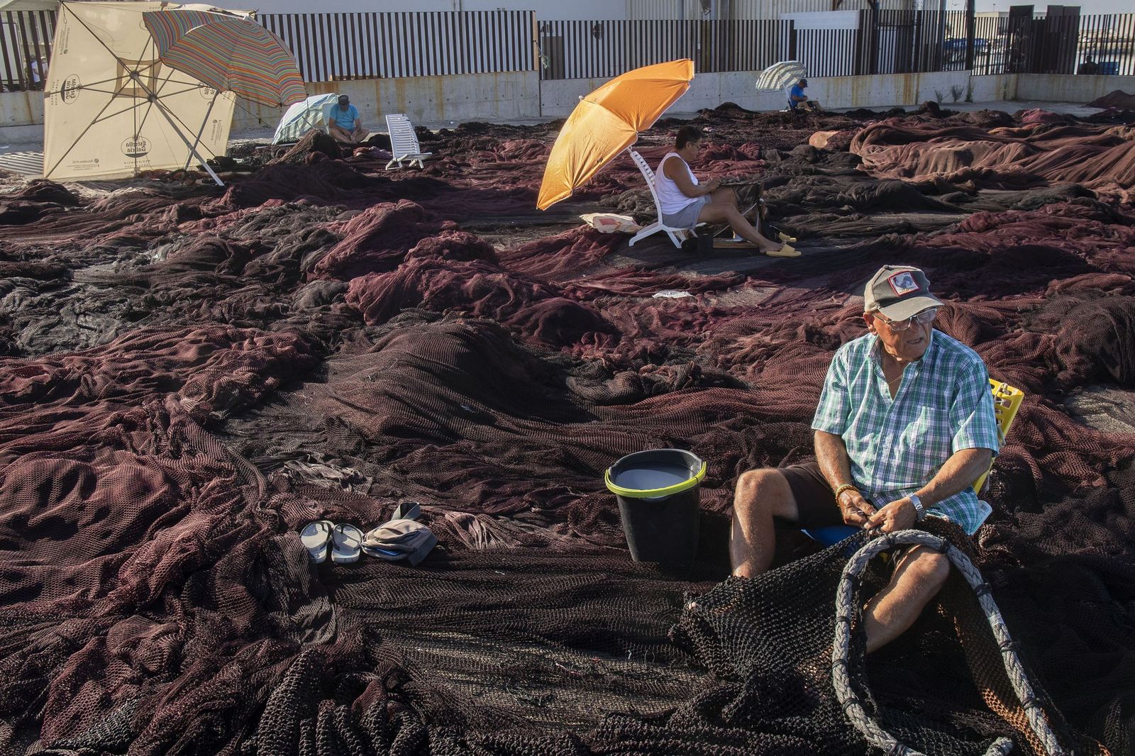 Un pescador en Conil.