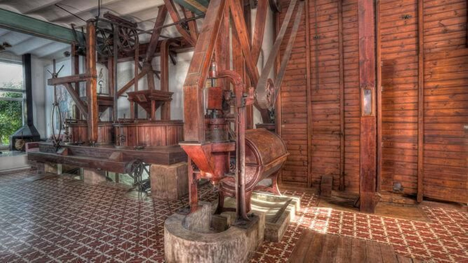 Alójate en un antiguo molino de harina reconvertido en centro de arte en este pueblo de Huelva