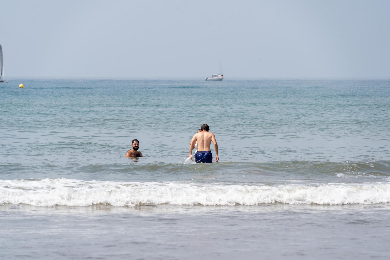 El ambiente de las playas de Huelva el domingo 24 de agosto