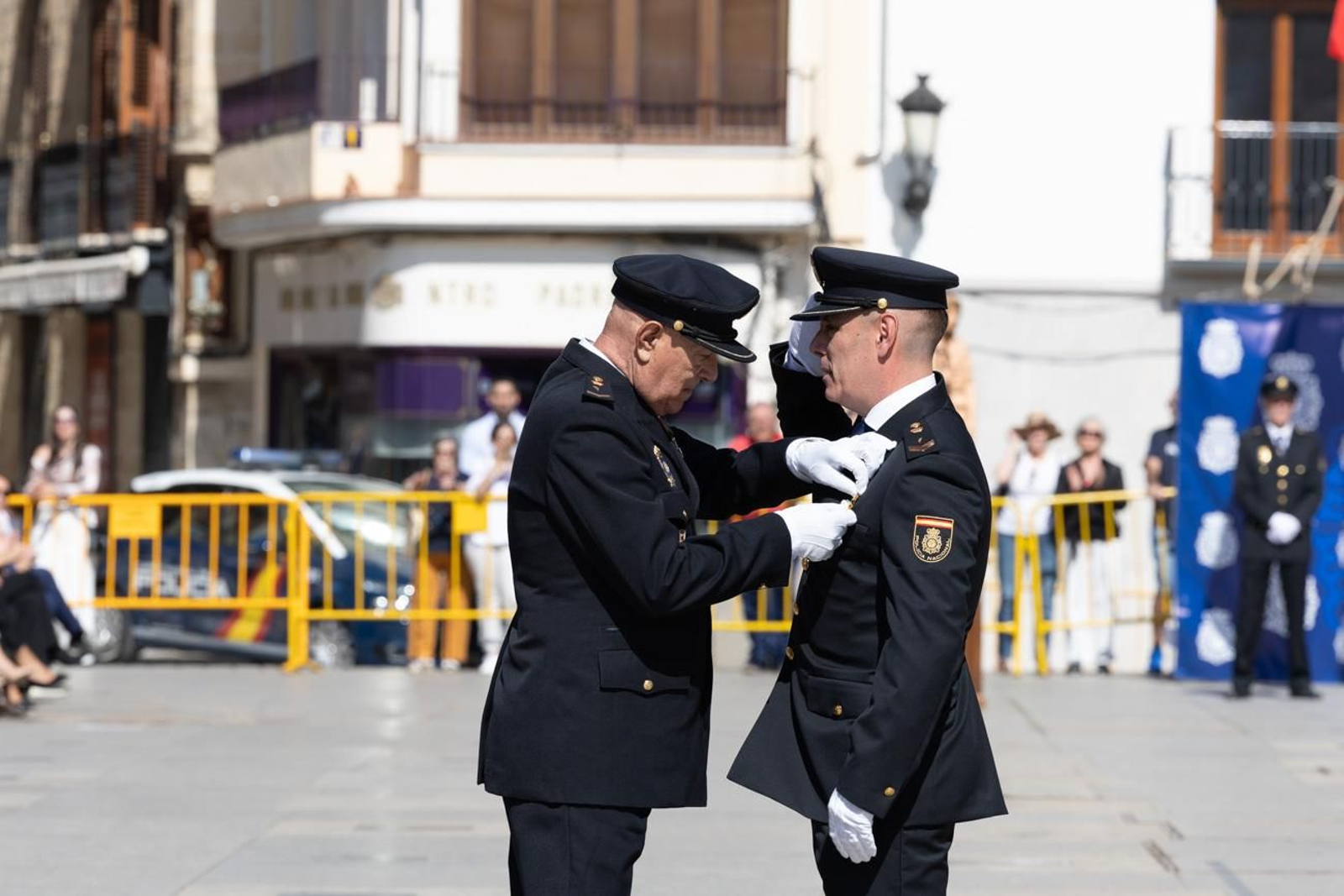 Acto por el día de la Policía Nacional, con motivo de la festividad los Santos Ángeles Custodios