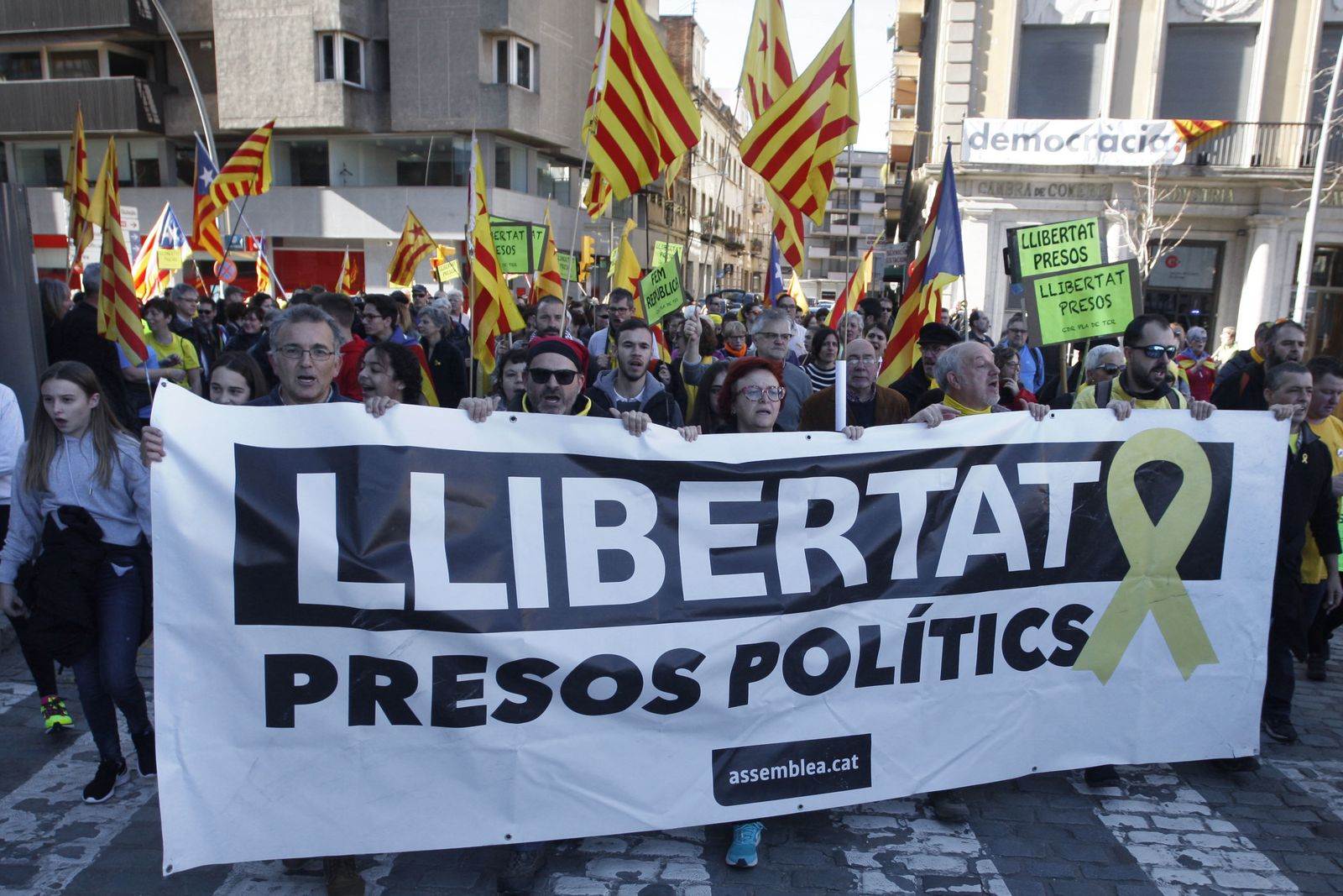 El Tribunal de Cuentas echa la red a las 'embajadas' catalanas