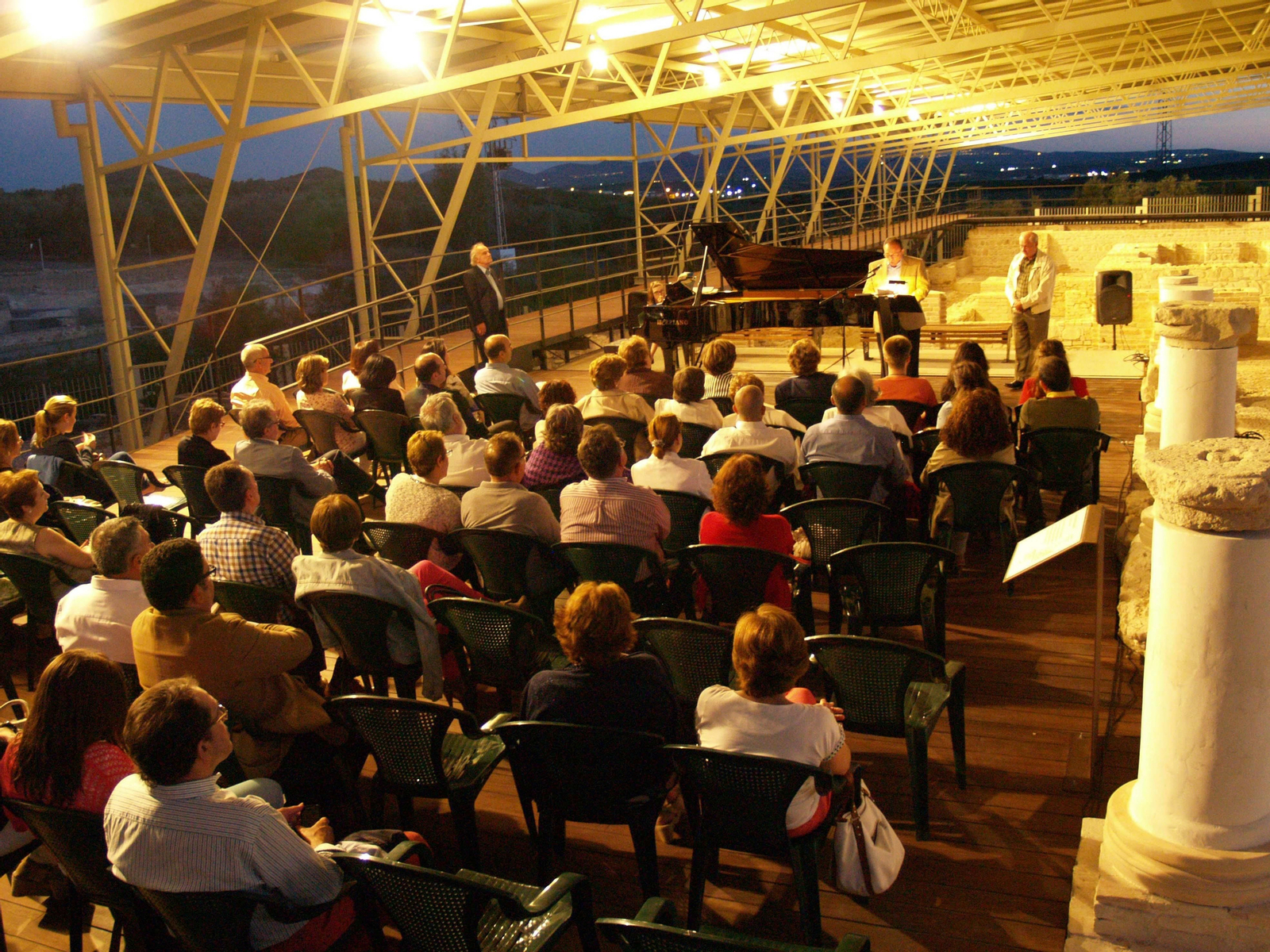 Recital de piano, en la pasada edición de Noches en la Villa. Recital de piano, en la pasada edición de Noches en la Villa.