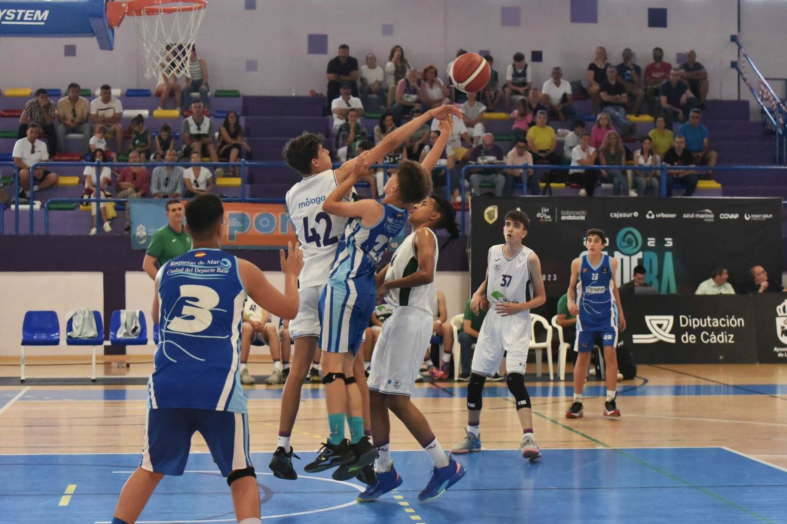 Las fotos de las semifinales del Cadeba infantil masculino de La Línea