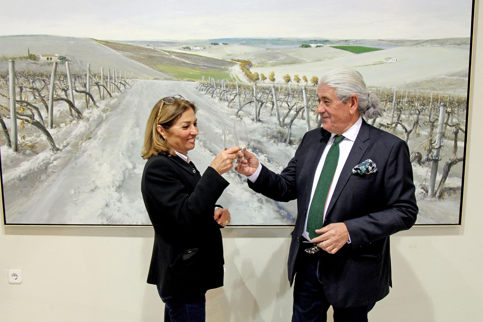 El pintor José Basto felicita el año en    gran formato