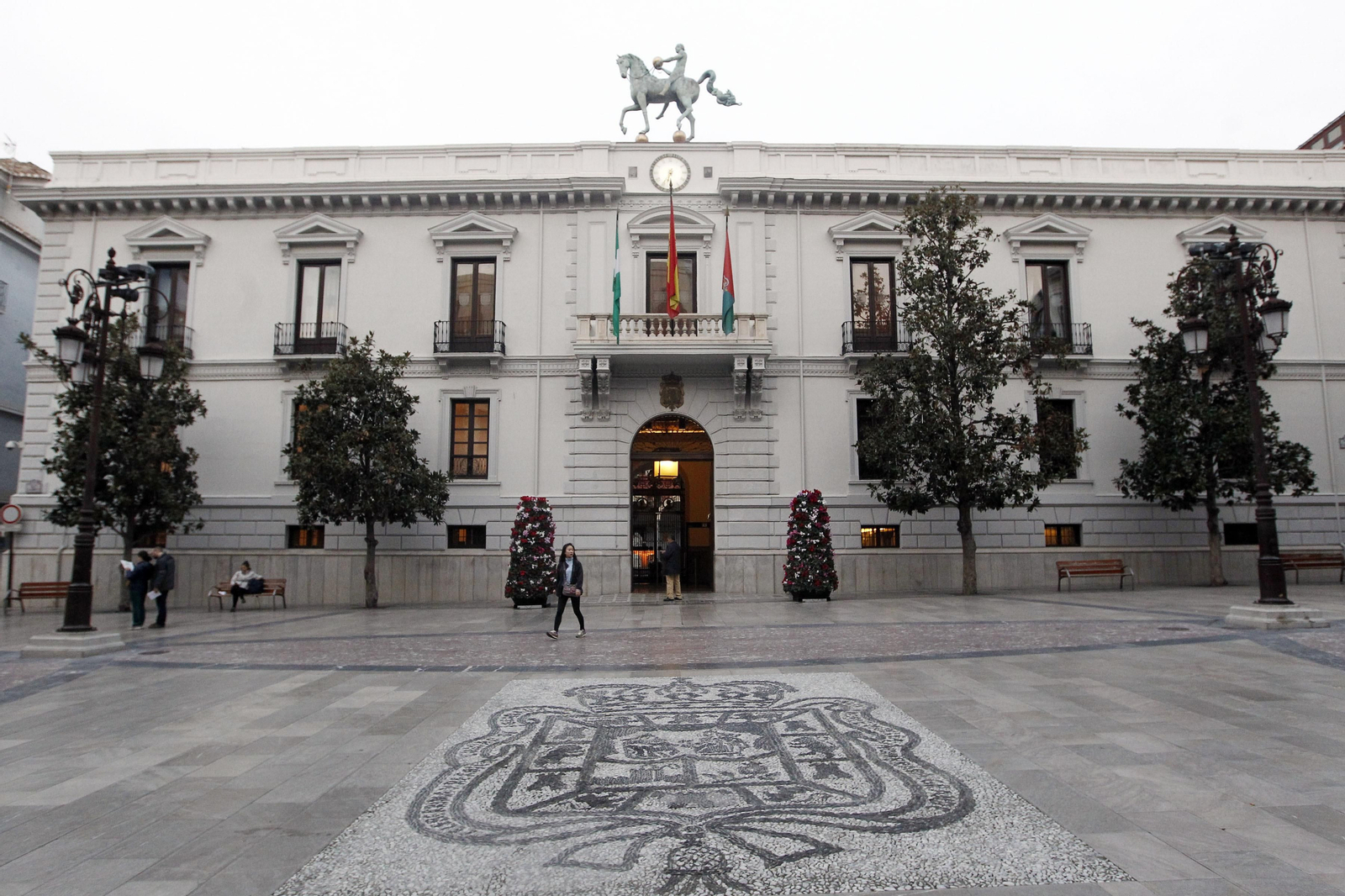 El clima nacional de bloques va camino de instalarse en la Plaza del Carmen.