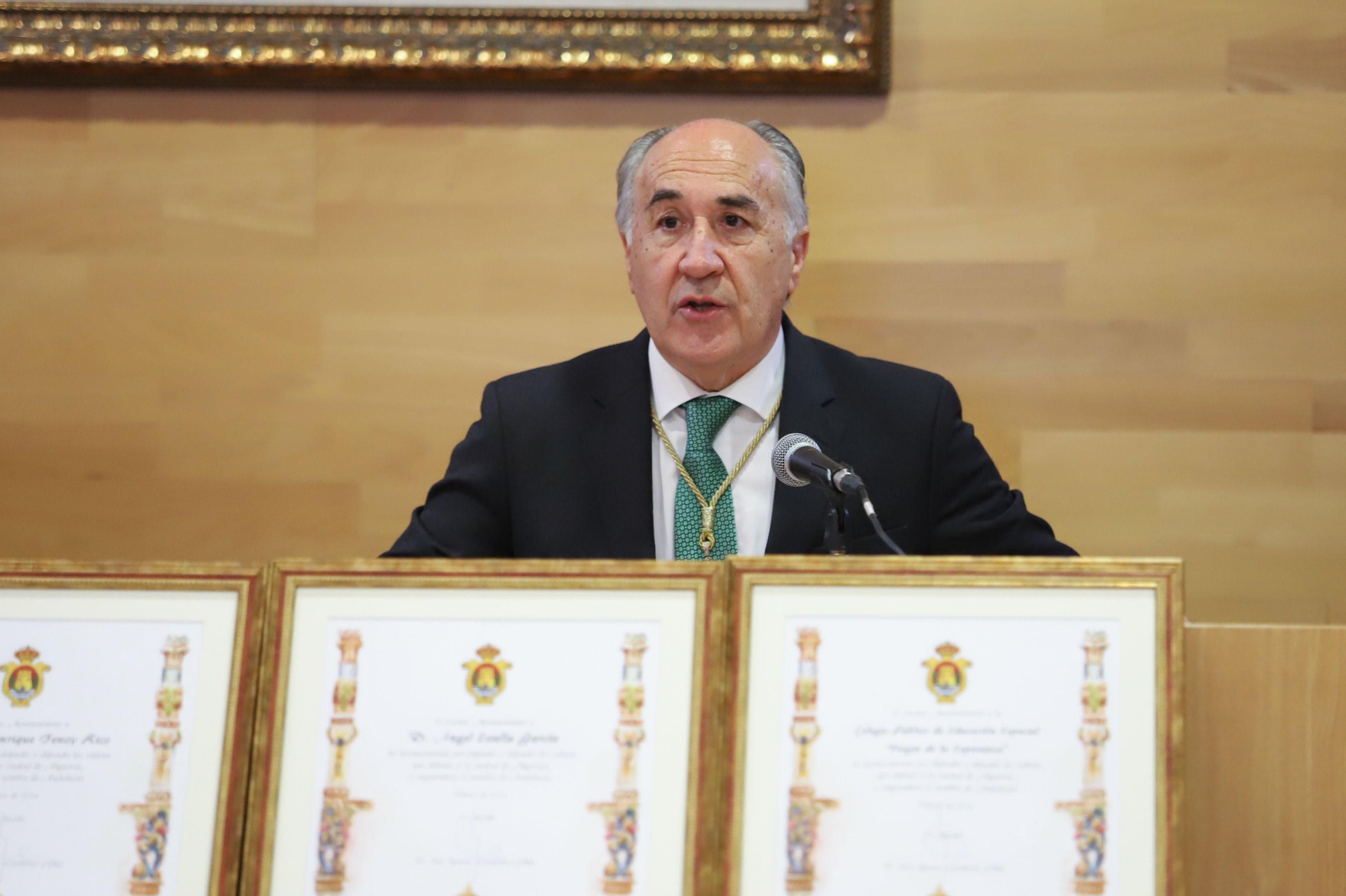 Entrega de los reconocimientos del 28F en Algeciras.