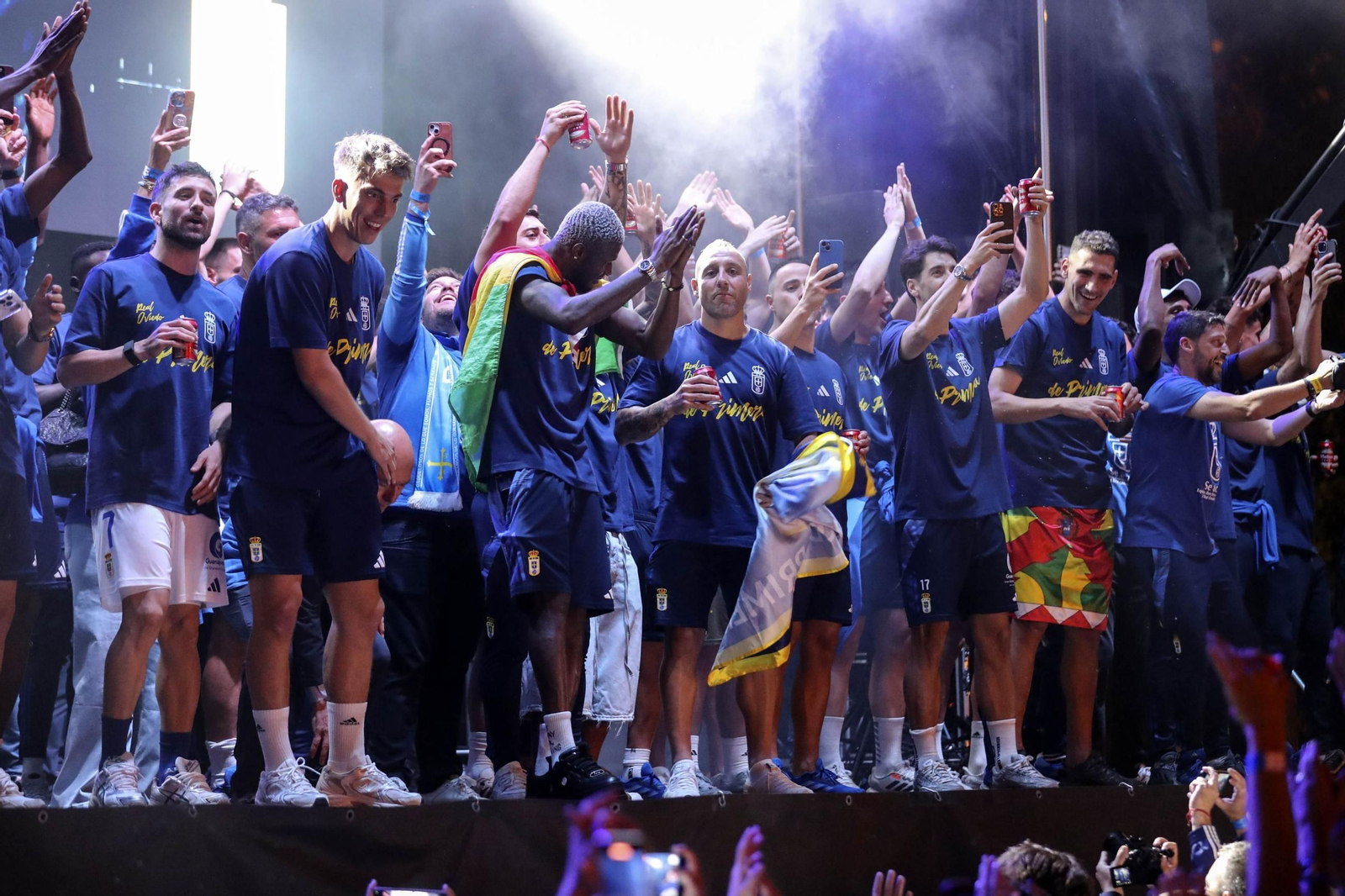 Las fotos del ascenso del Oviedo ante el Mirandés