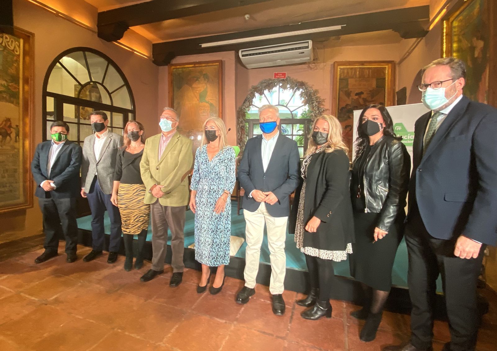 Los integrantes del Partido Popular, en Bodegas Campos.