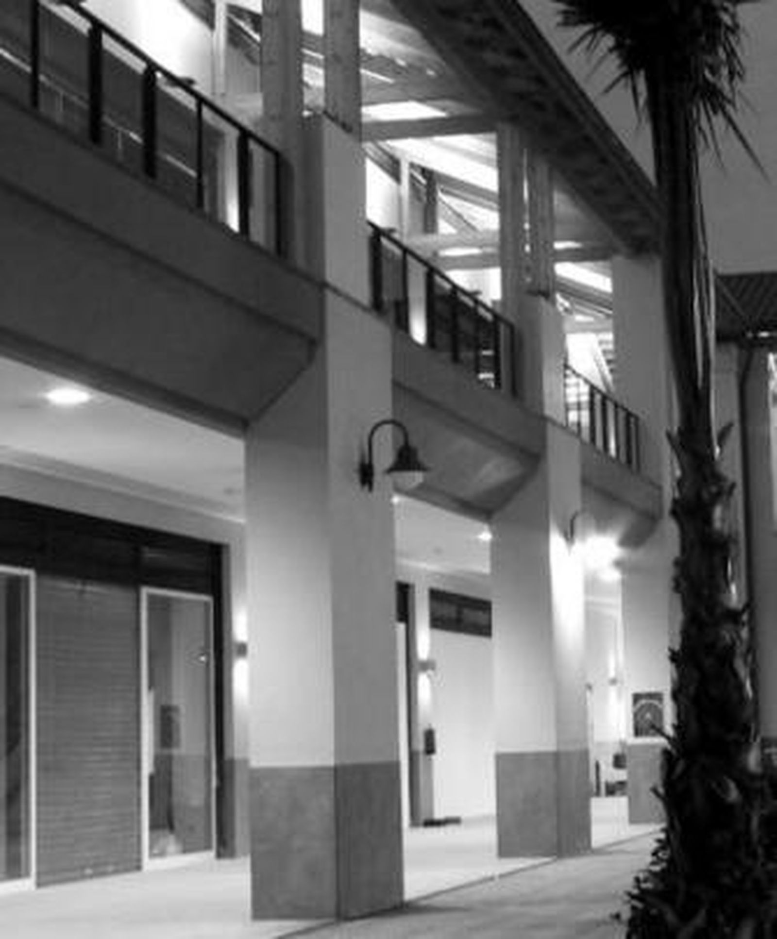 El centro comercial La Plaza ha sufrido ya la visita de los cacos.