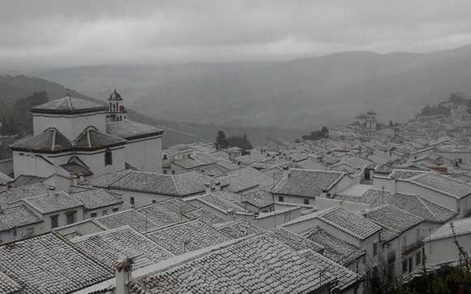 Las imágenes de la nevada en Grazalema y Villaluenga