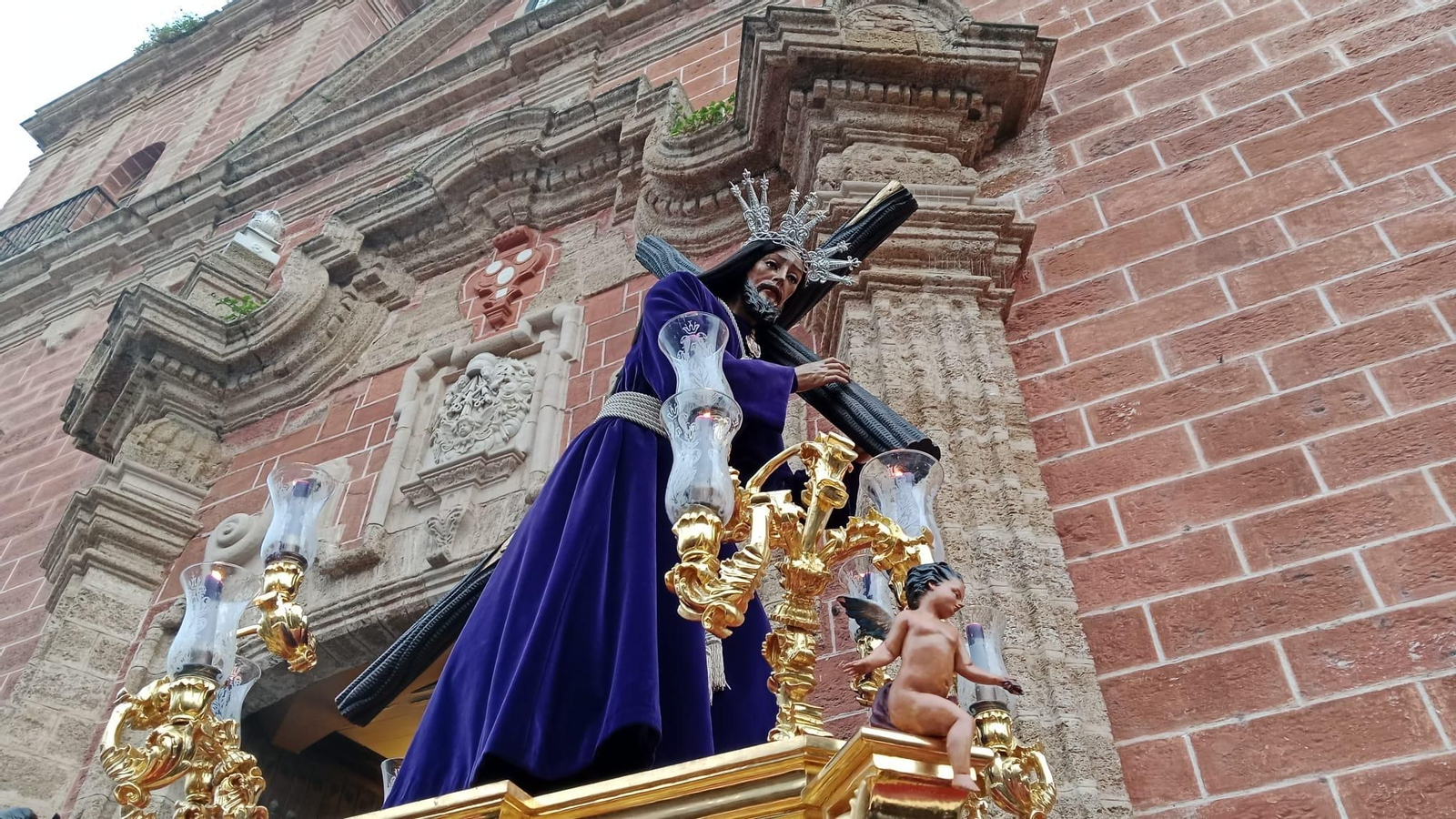 La imagen de Jesús Nazareno de San Fernando, en vía crucis, el pasado Viernes de Dolores