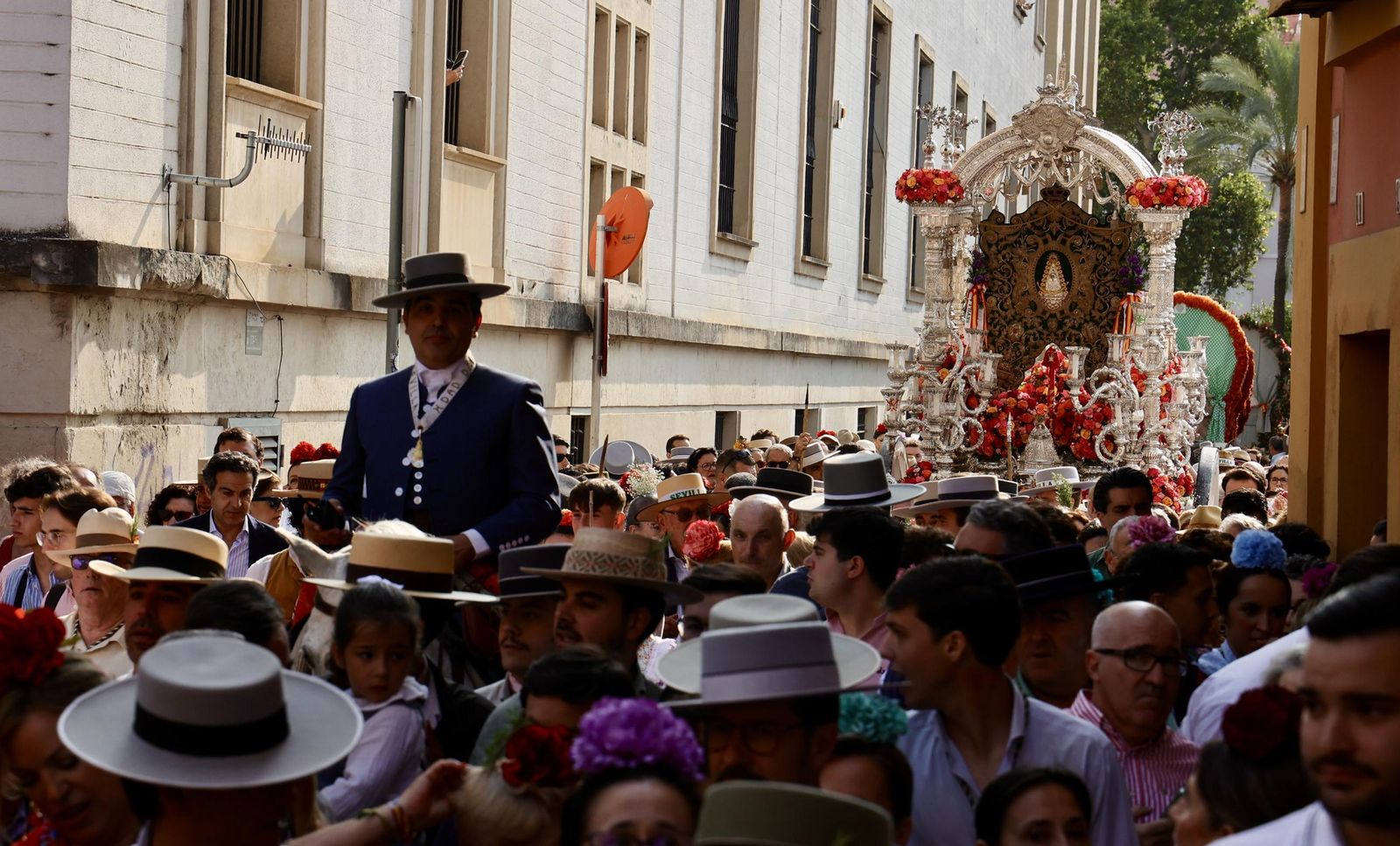 Las mejores fotos de la salida de la Hermandad de Sevilla hacia el Rocío