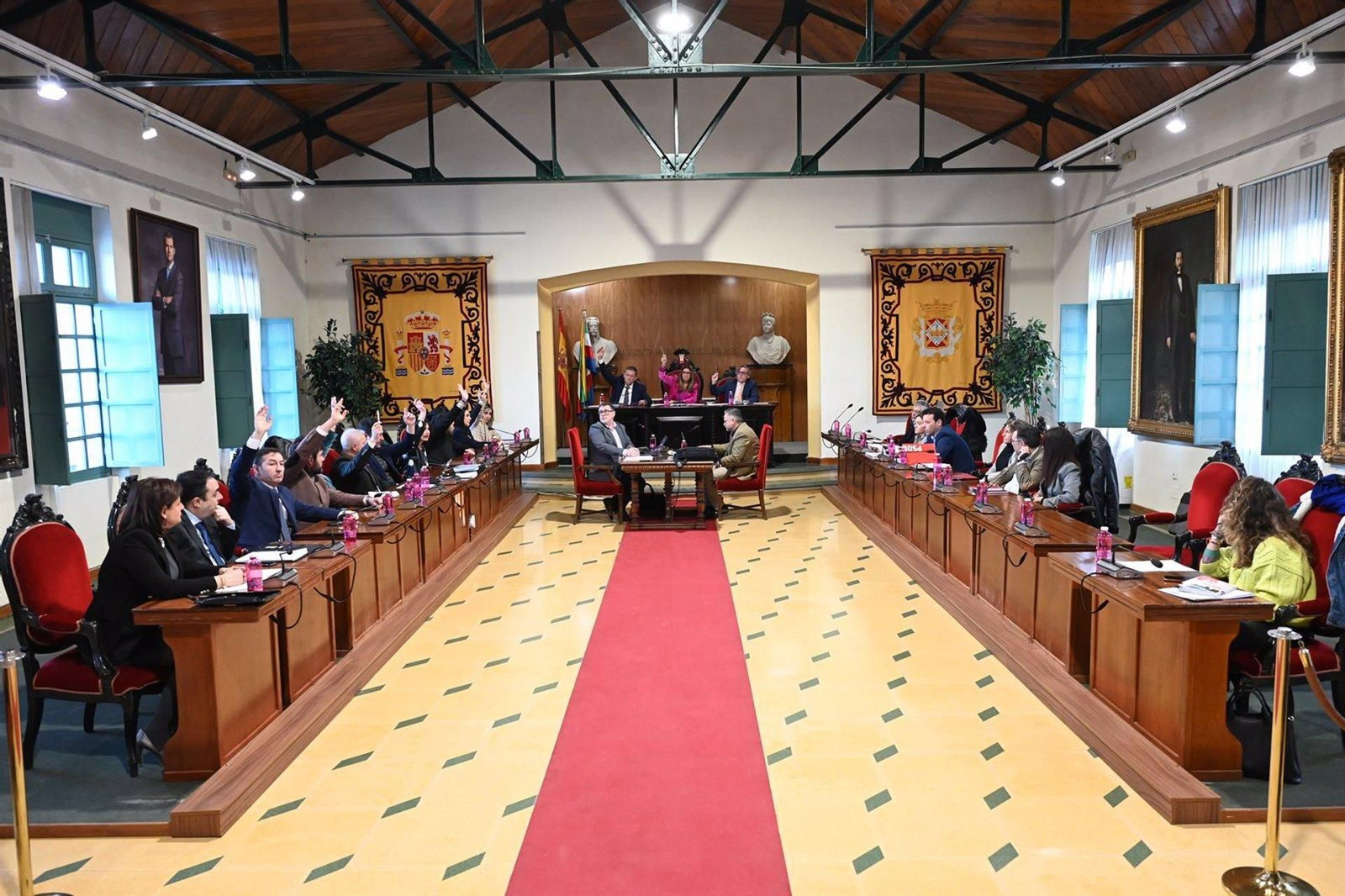 Pleno del Ayuntamiento de Linares.
