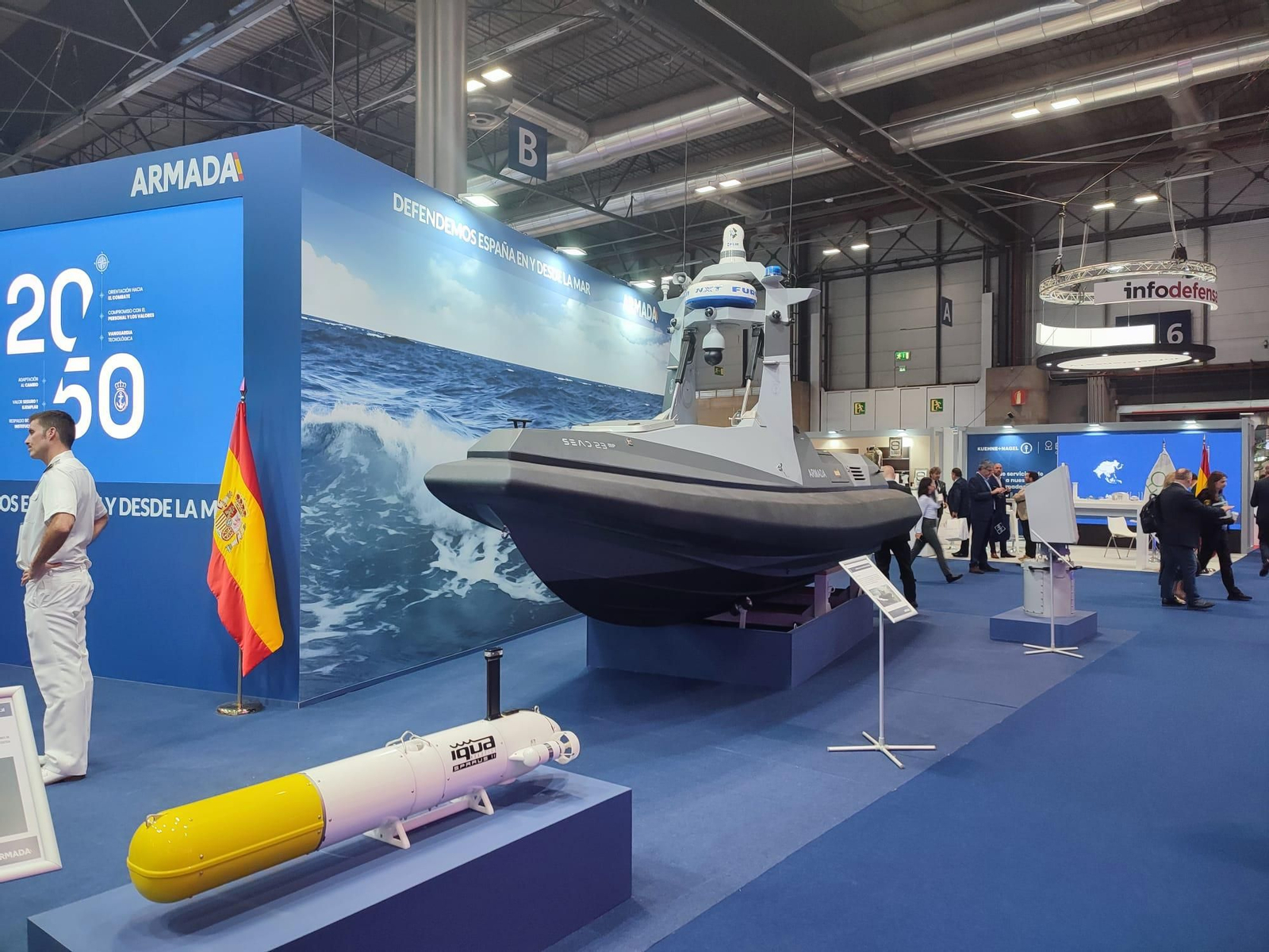 La industria de la defensa muestra lo último en vehículos y equipos