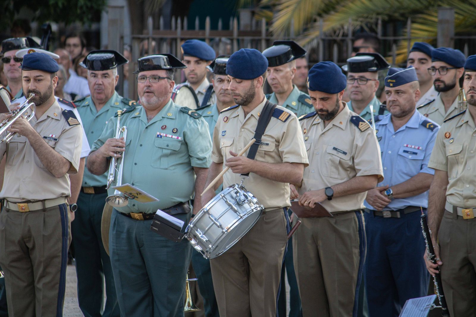 Las bandas de música se lucen antes del Día de las Fuerzas Armadas en Granada