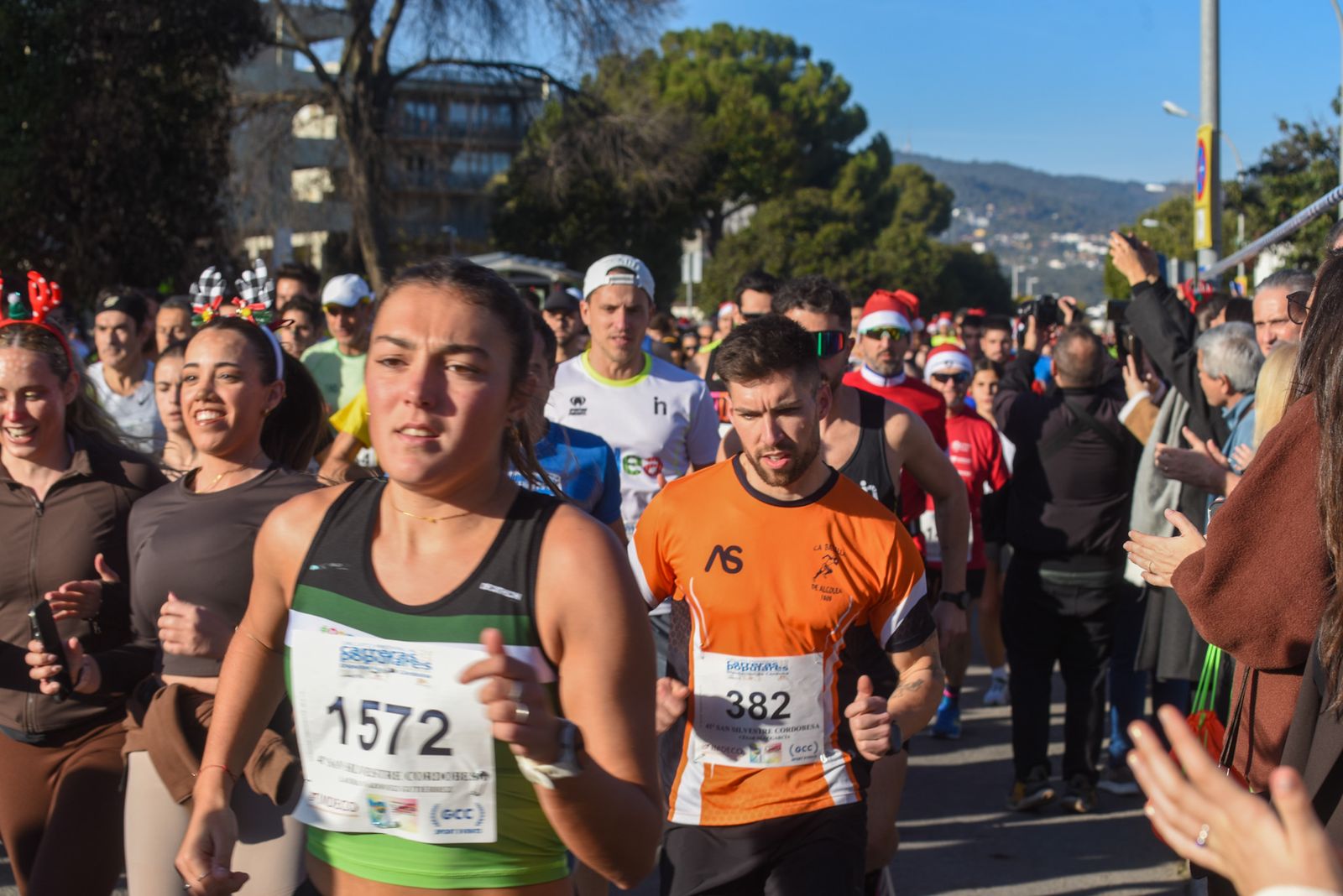 Búscate en nuestra galería de fotos de la San Silvestre Cordobesa 2025
