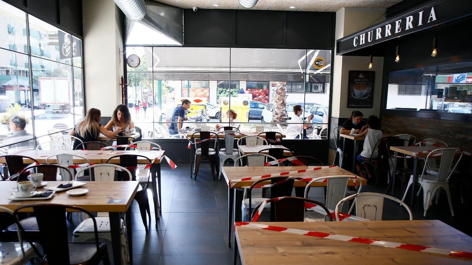 Uno de los bares de Málaga abiertos en la desescalada