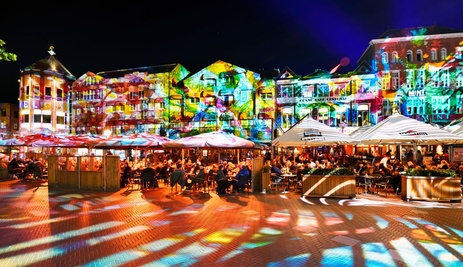 Eindhoven Proyecta la Mayor Instalación Artística de Luz Jamás Creada