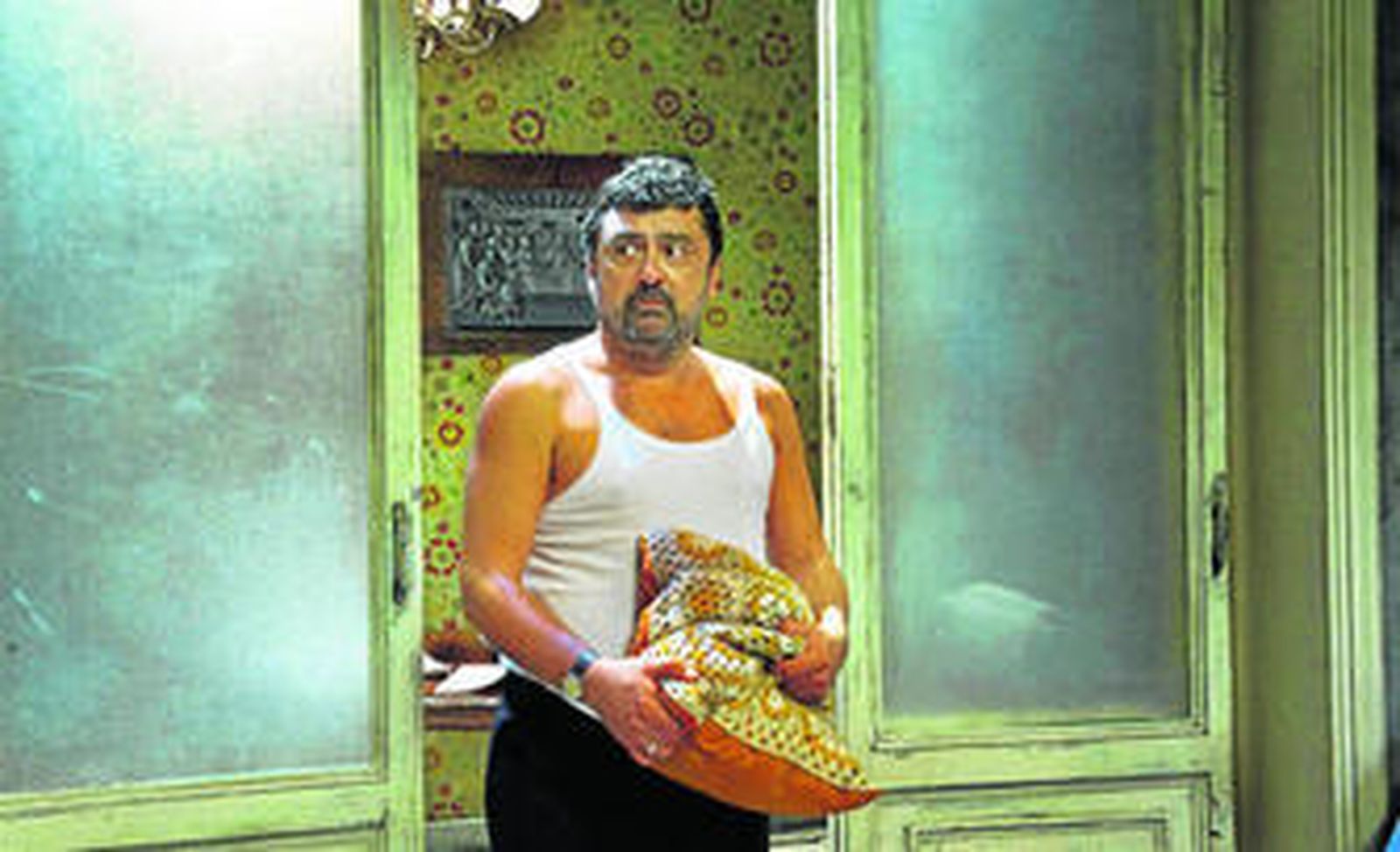 Paco Tous, en un momento de la obra.