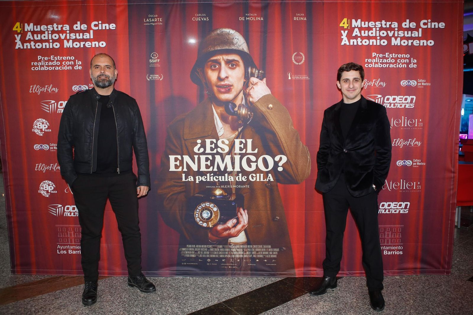 Alexis Morante y Óscar Lasarte durante el preestreno de la película en Los Barrios.