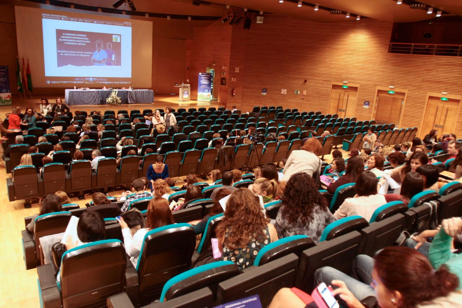 Reunión celebrada en el Palacio de Congresos de Granada