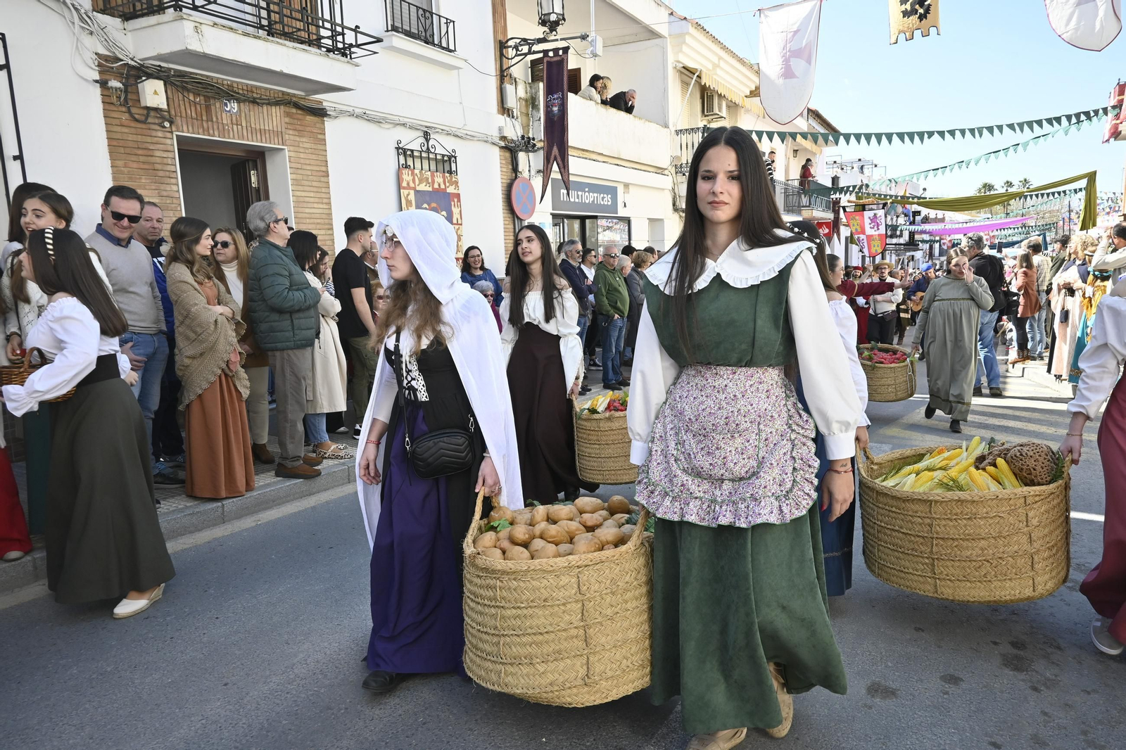 Las mejores imágenes de la Feria Medieval del Descubrimiento en Palos de la Frontera 2025