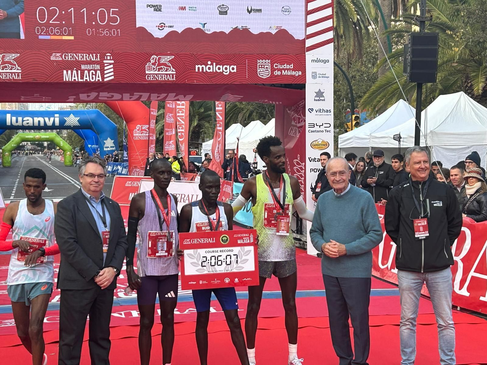 Maratón de Málaga 2025: Mande Bushendich, ganador y récord de la prueba