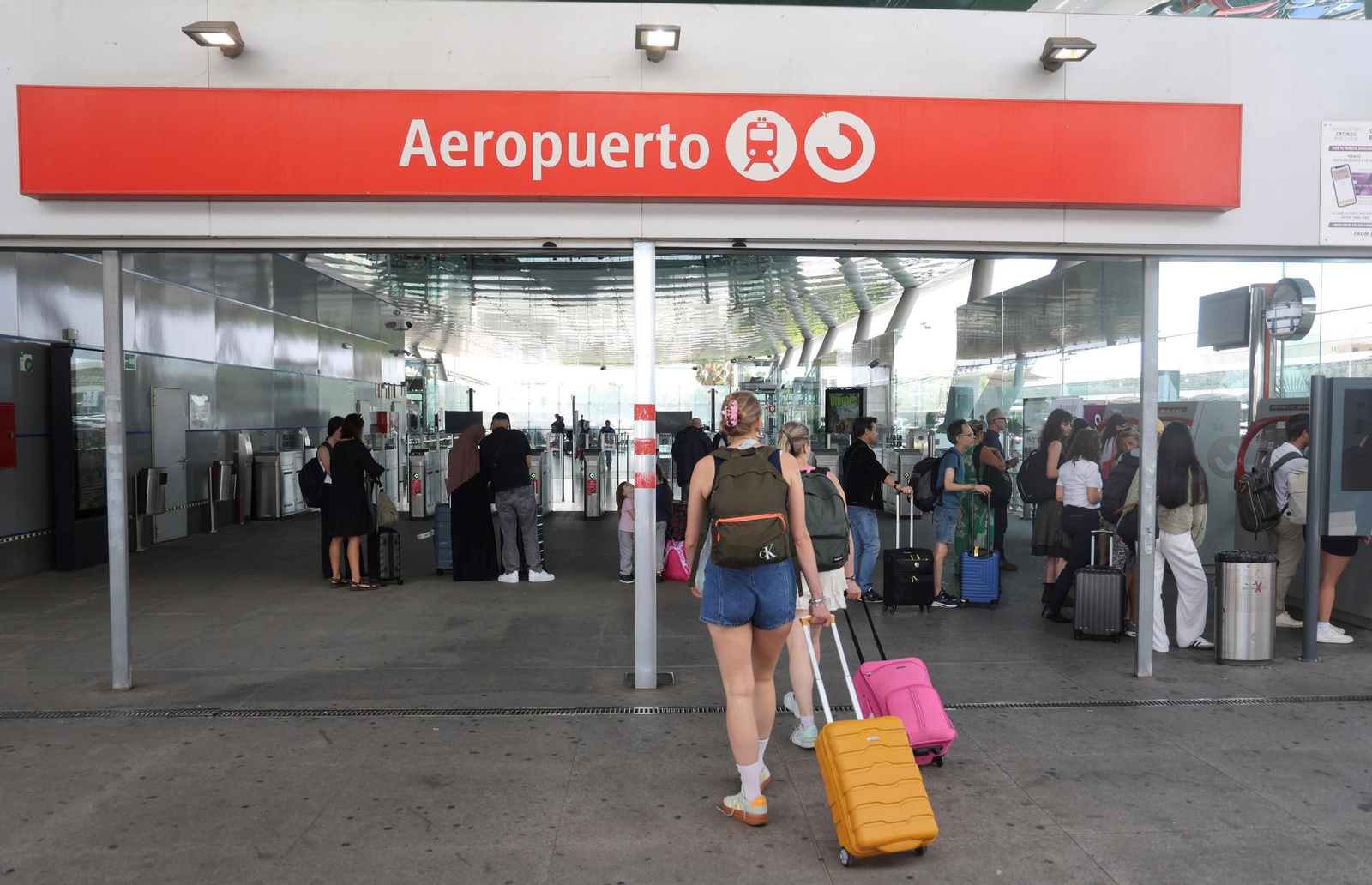 Ascensor roto Cercanías aeropuerto