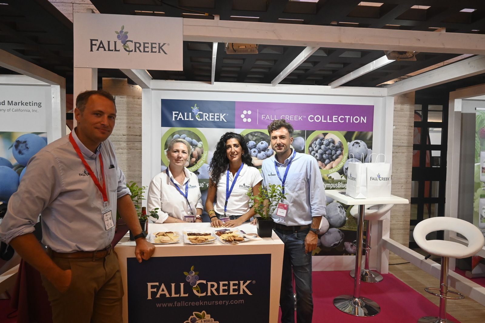Los Stands participantes en el 8º Congreso Internacional de Frutos Rojos en Huelva