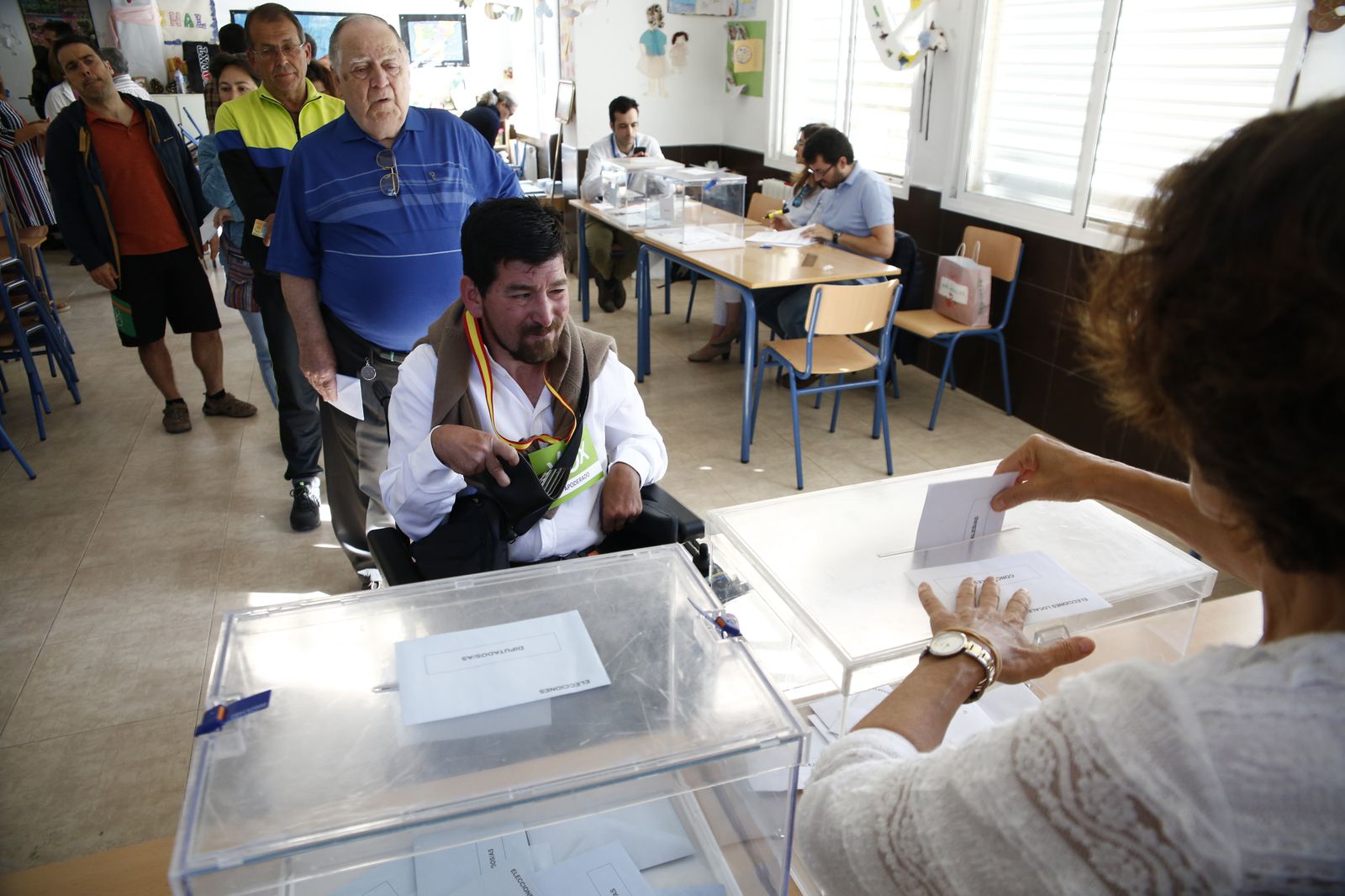 Imágenes de la jornada de votación en Granada