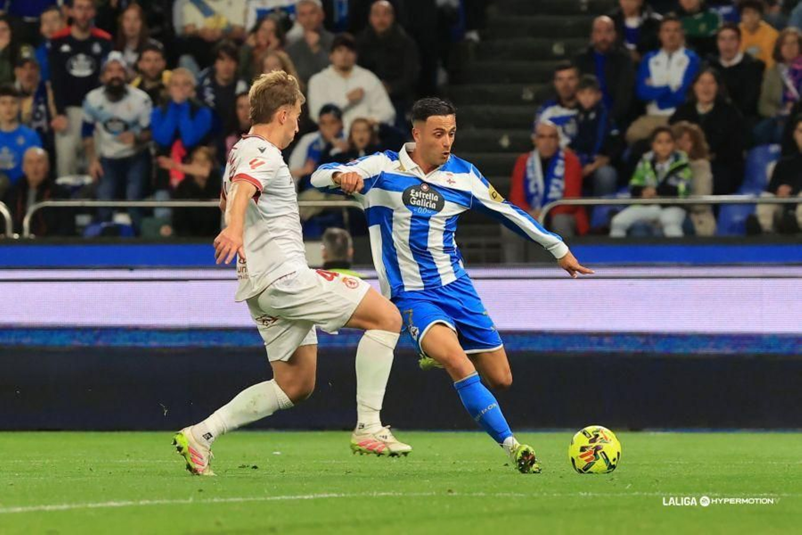 La Cultural Leonesa, próximo rival del Málaga CF, goleada por el Deportivo