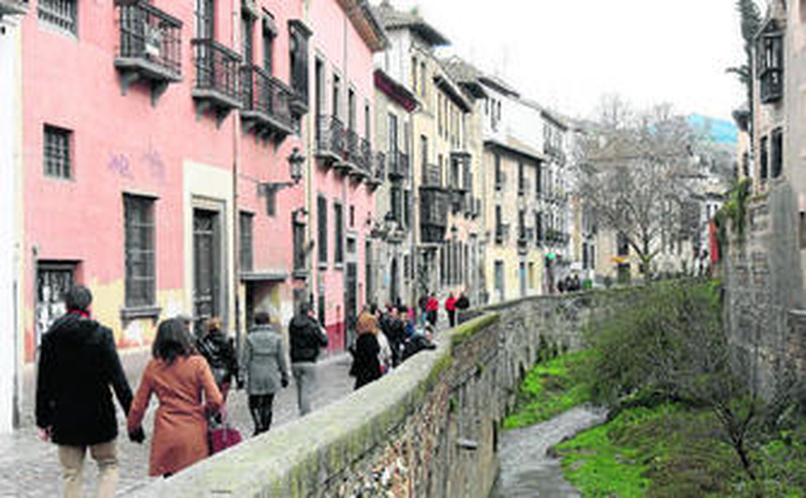 El Paseo de los Tristes, ayer, uno de los enclaves más turísticos de la ciudad.