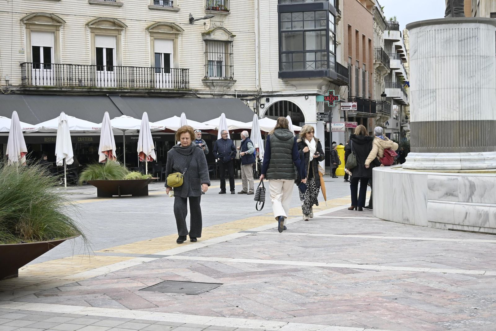 Imágenes de ambiente del miercoles 12 de marzo en Huelva