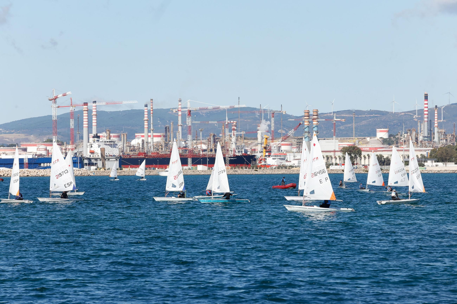 Las fotos de la Copa de Andalucía de vela de ILCA 4 e ILCA 6, en La Línea