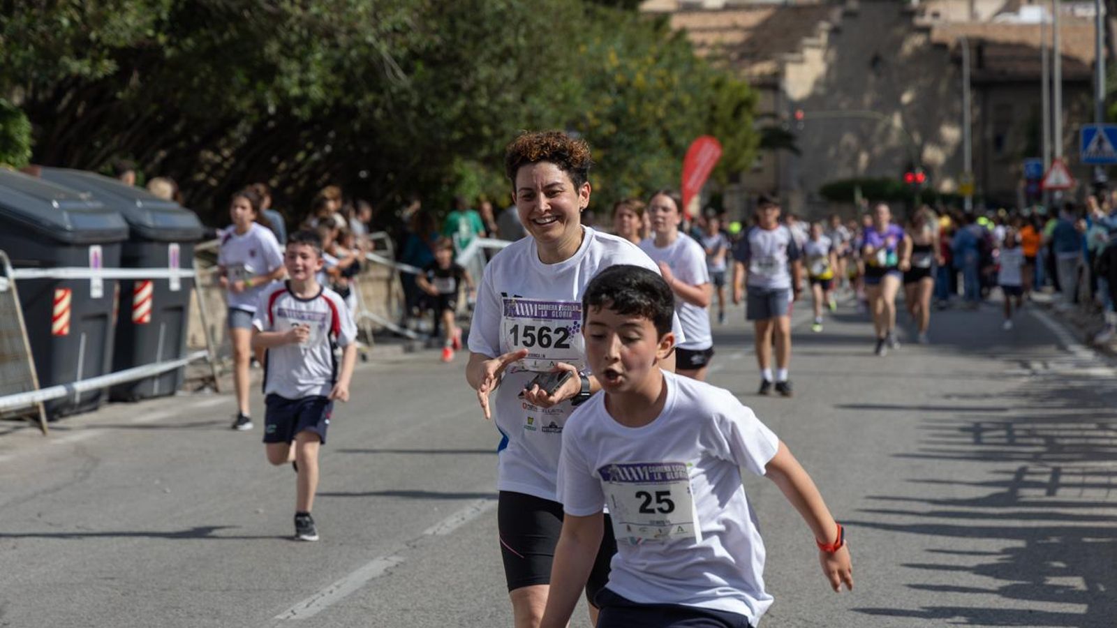 La carrera escolar de “La Gloria” que aúna inclusión y solidaridad, en imágenes